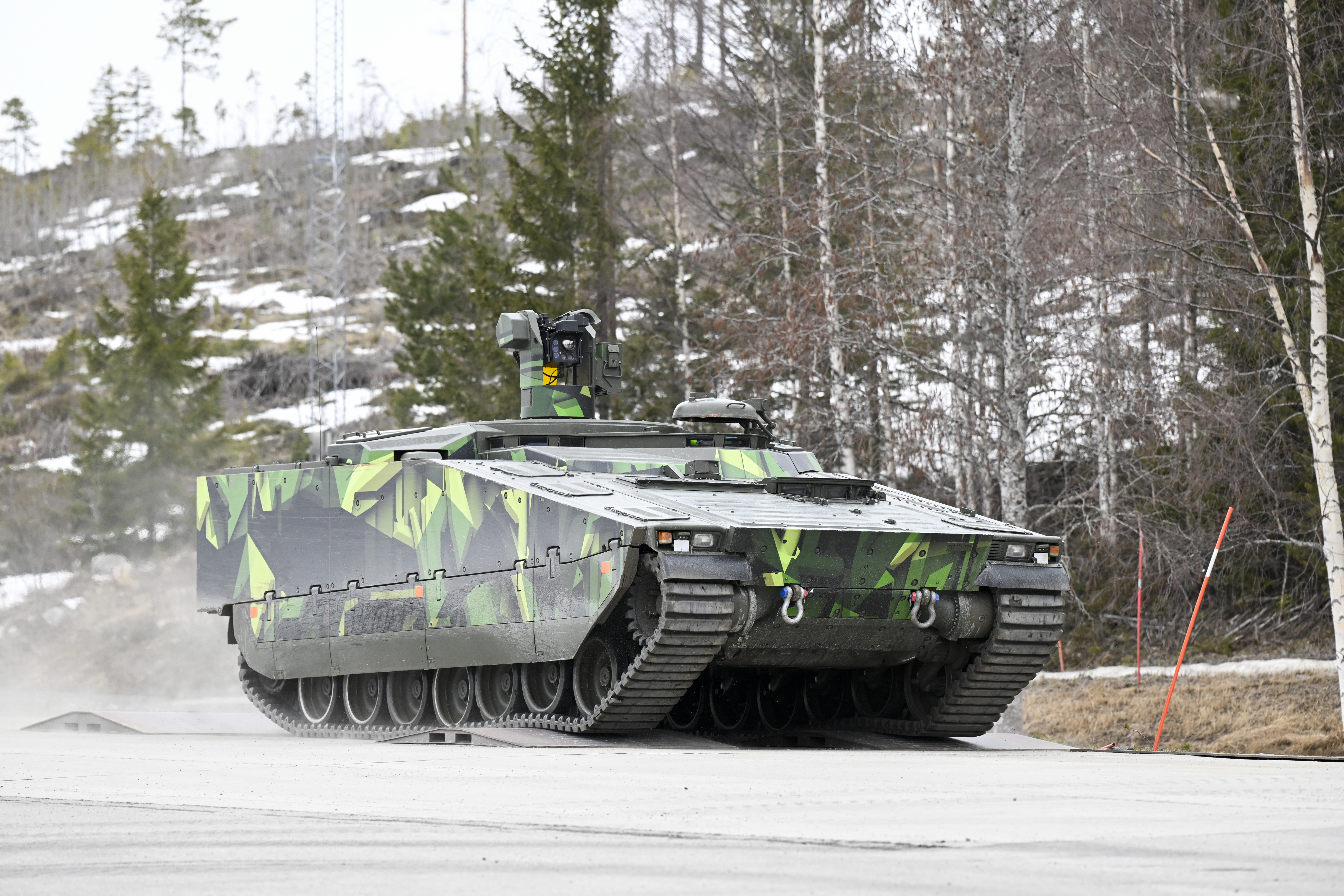 Stridsfordon 90 som tillverkas av försvarsföretaget BAE Systems Hägglunds i Örnsköldsvik. Arkivbild. Foto: Jessica Gow/TT