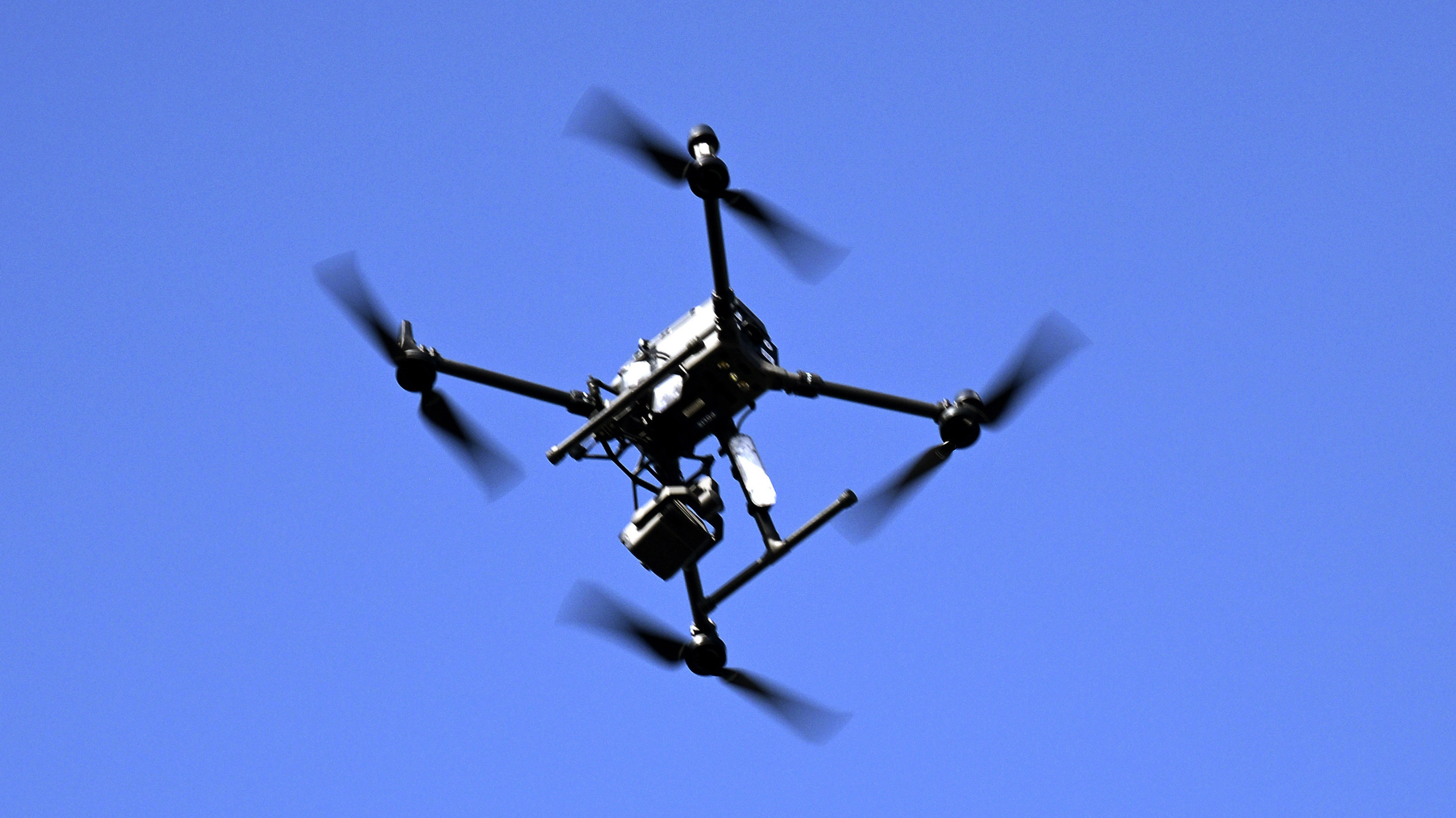 Efter flera skogsbränder i Gnosjö på senare tid sätter polisen in kameraövervakning med drönare. Arkivbild Foto: Janerik Henriksson/TT