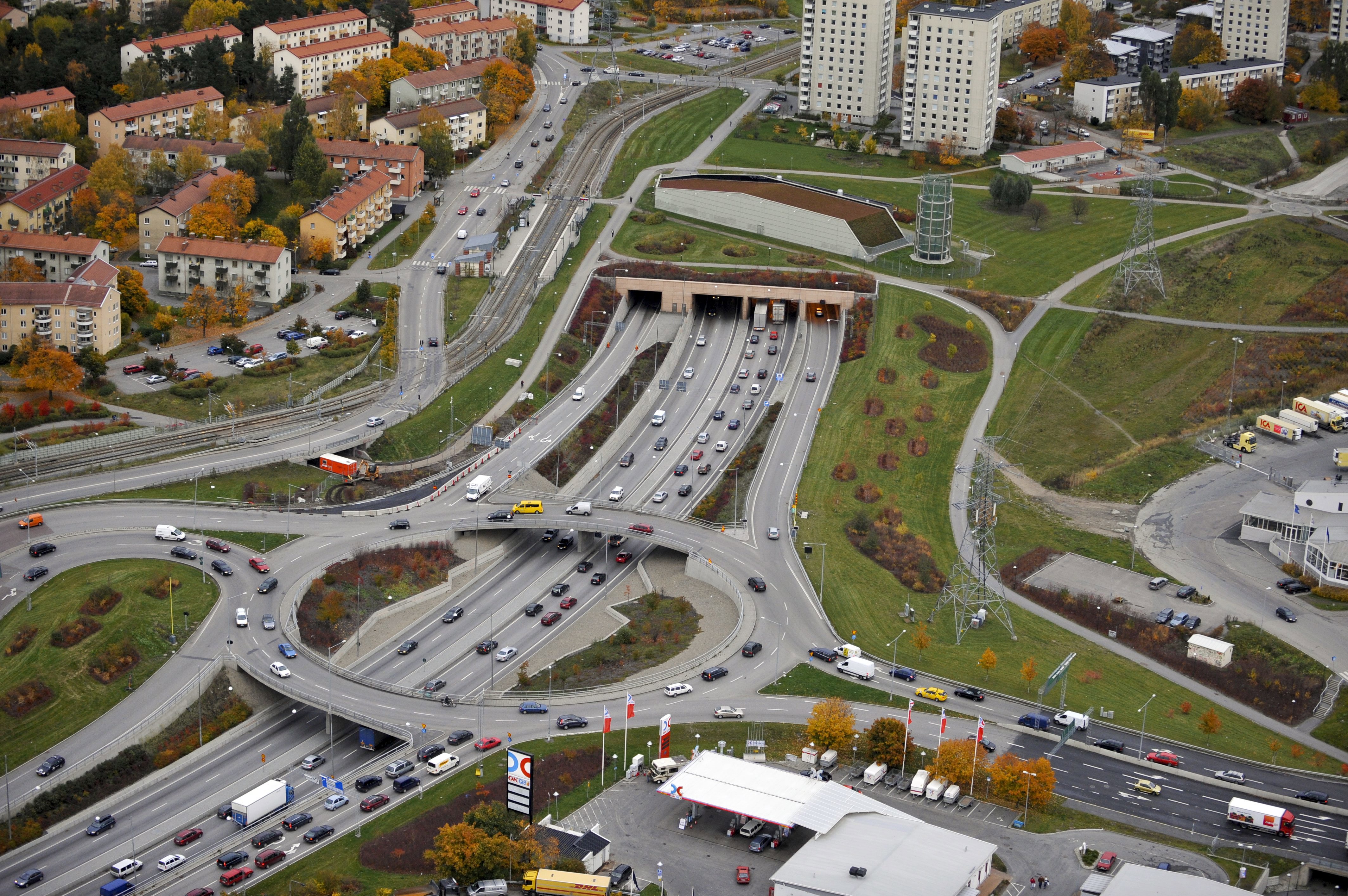 Flygbild över Trafikplats Åbyvägen, infarten till Södra länken, vid Årsta. Arkivbild. Foto: Bertil Ericson / TT