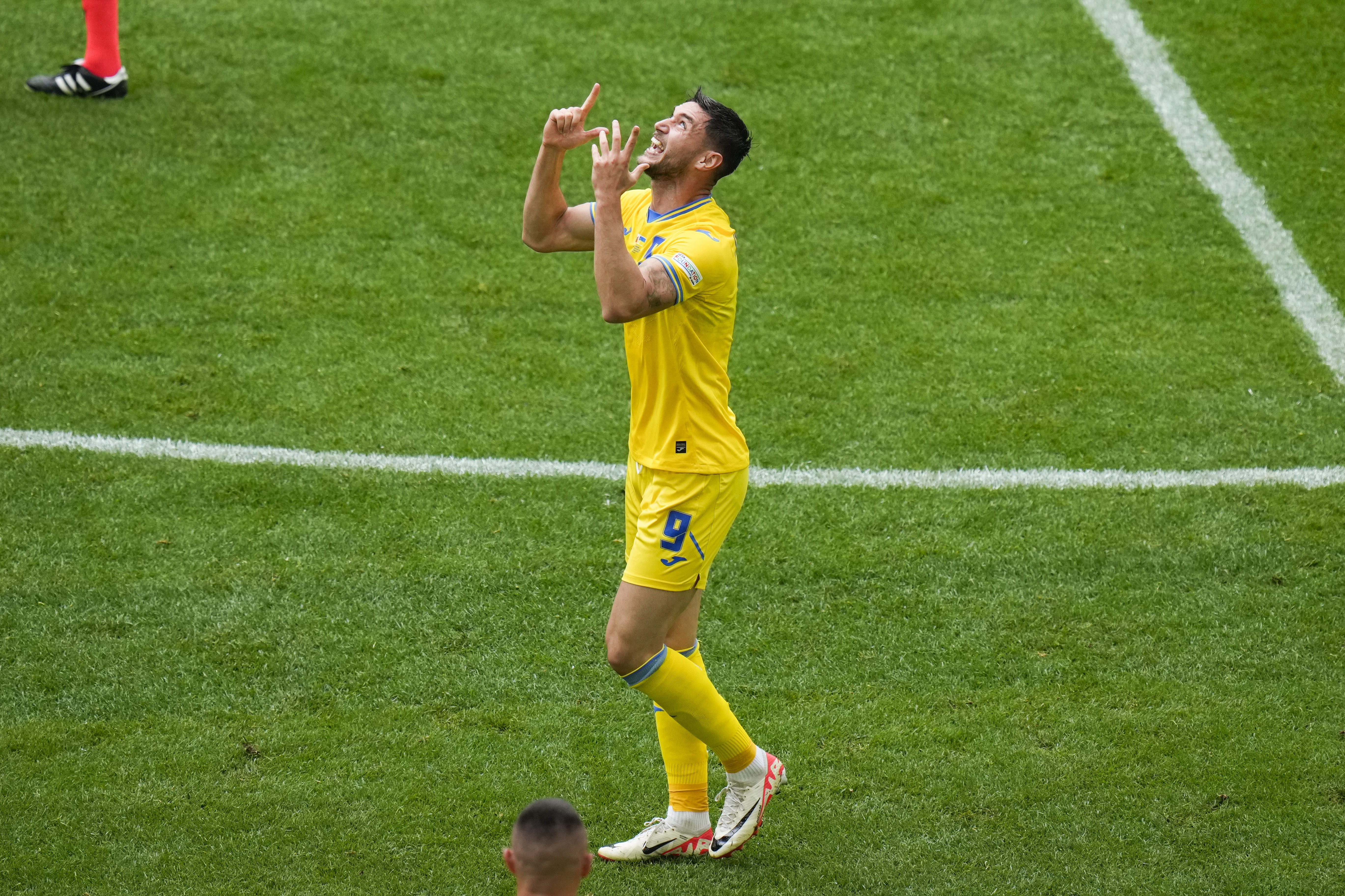 Roman Jaremtjuk avgjorde för Ukraina. Foto: Alessandra Tarantino/AP/TT