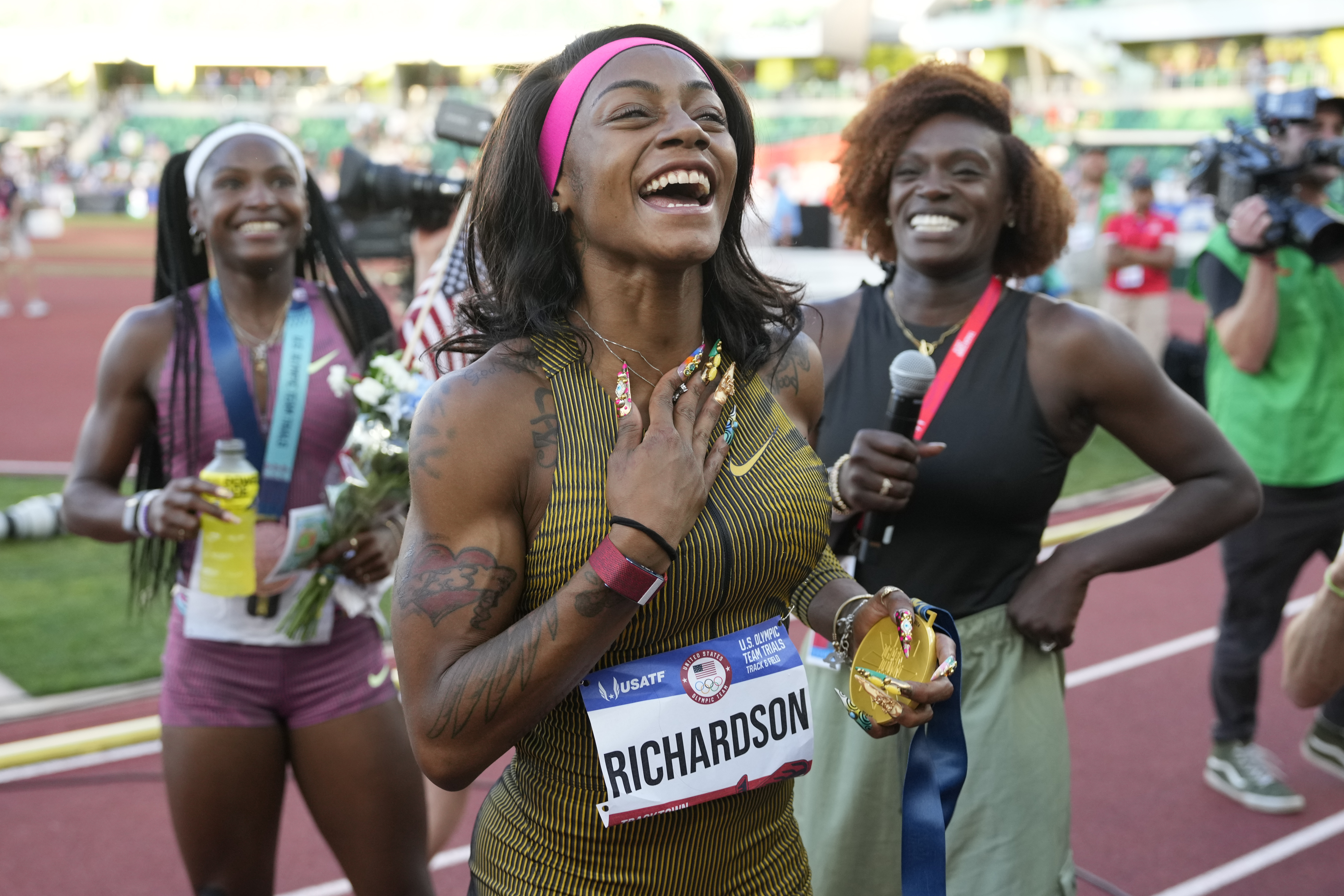 Sha'Carri Richardson firar segern i 100-metersfinalen i USA:s OS-uttagningar. Foto: Charlie Neibergall/AP/TT