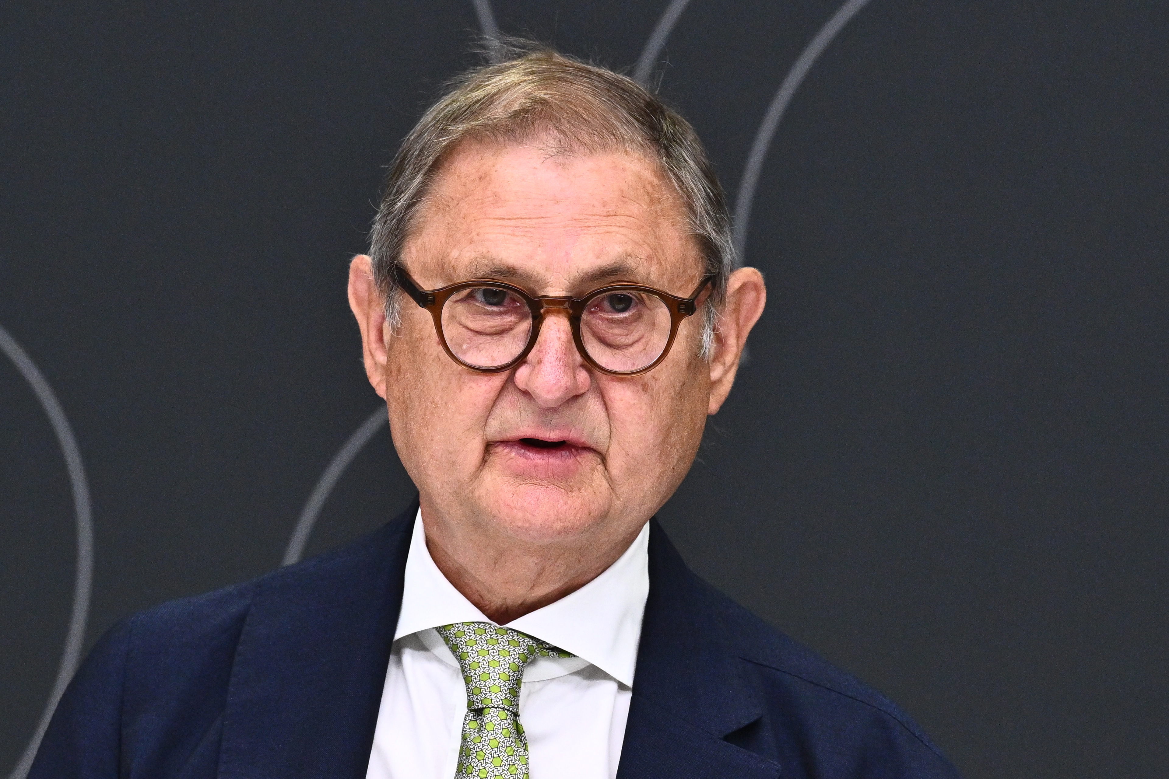 Utjämningskommitténs ordförande Håkan Sörman under en pressträff på tisdagen. Foto: Claudio Bresciani/TT