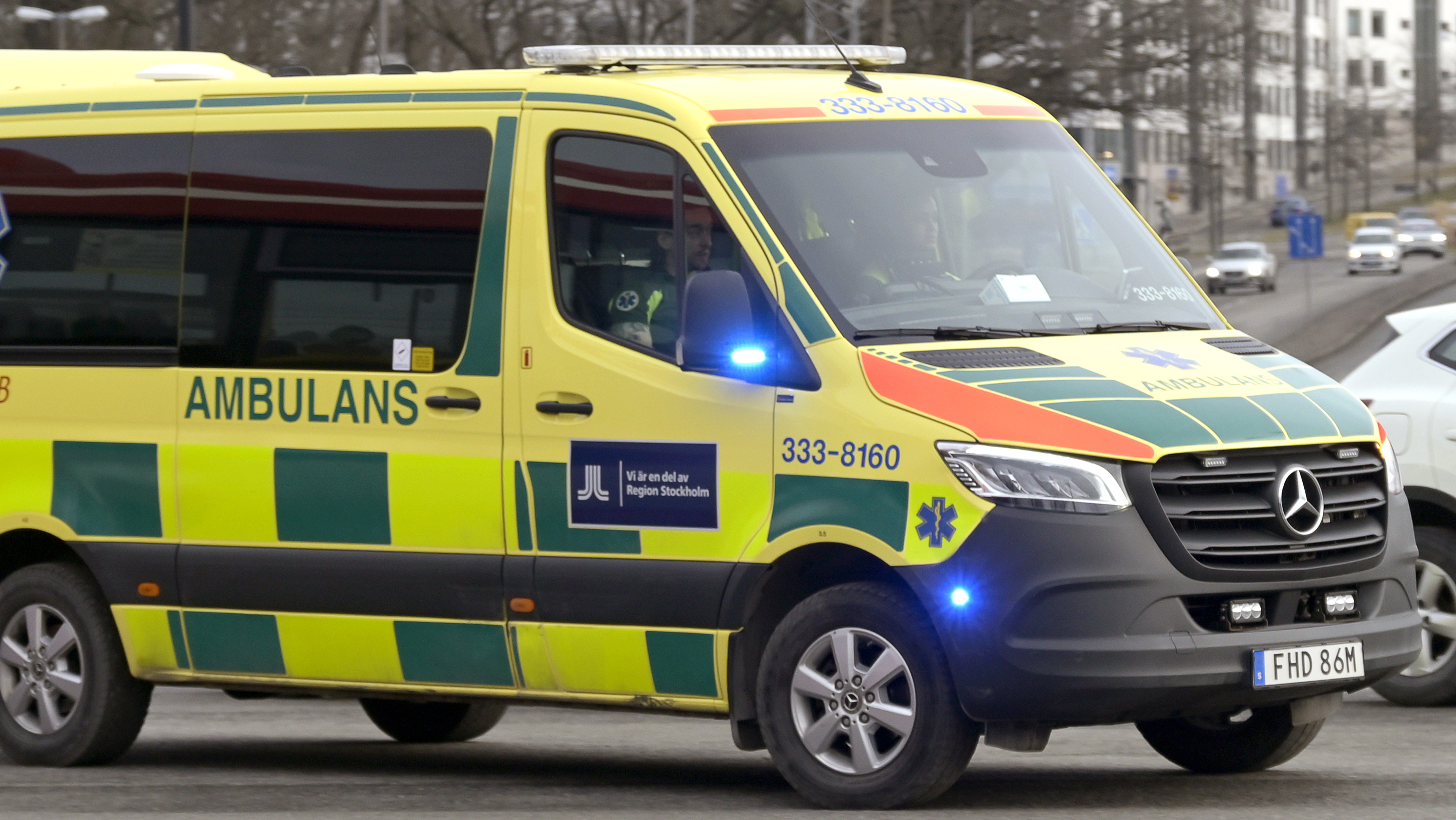 En ambulans har voltat. Ambulansen på bilden har inget med artikeln att göra. Arkivbild. Foto: Janerik Henriksson/TT