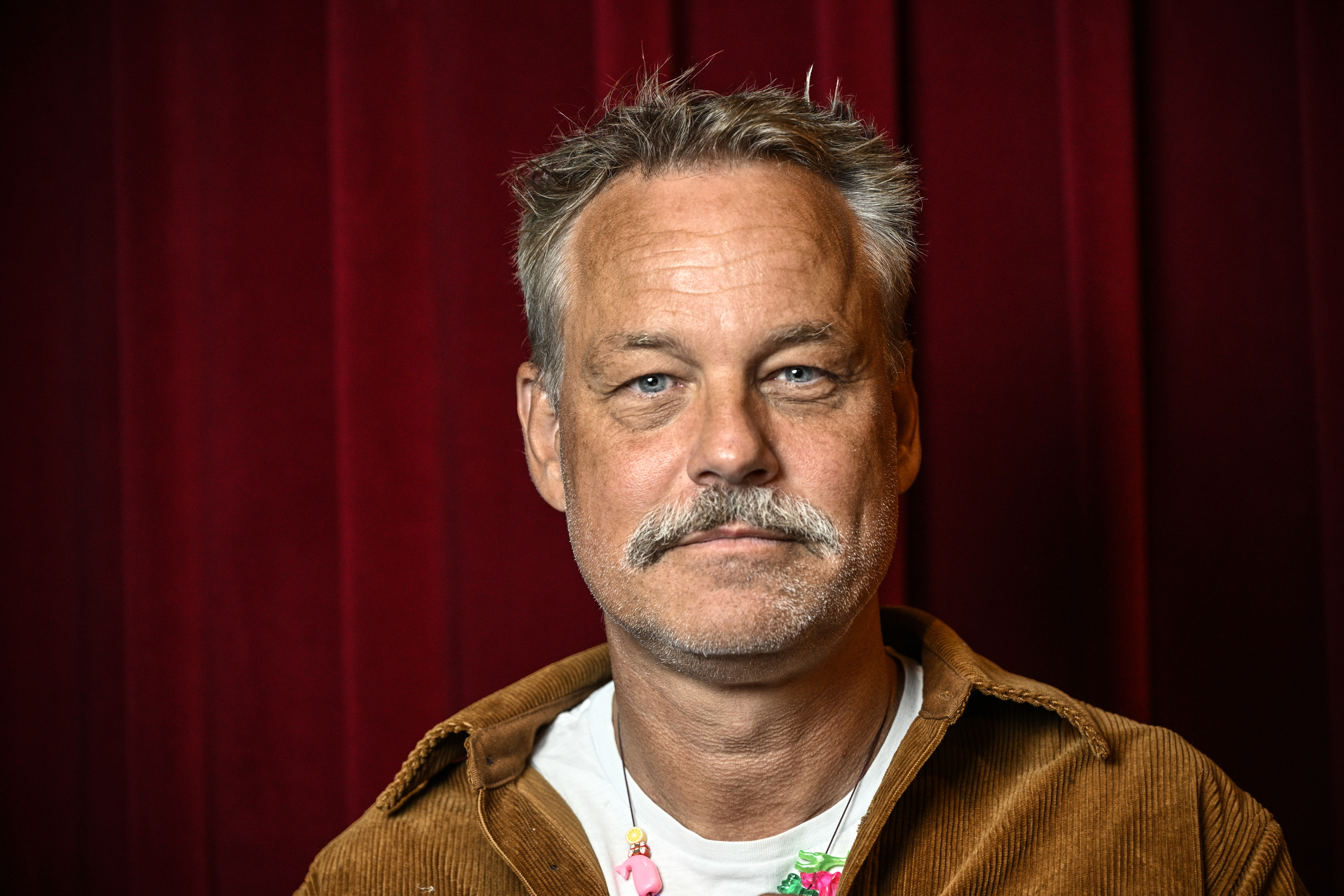 En man som hotat komikern Henrik Schyffert på Facebook döms till dagsböter för olaga hot. Arkivbild. Foto: Anders Wiklund/TT