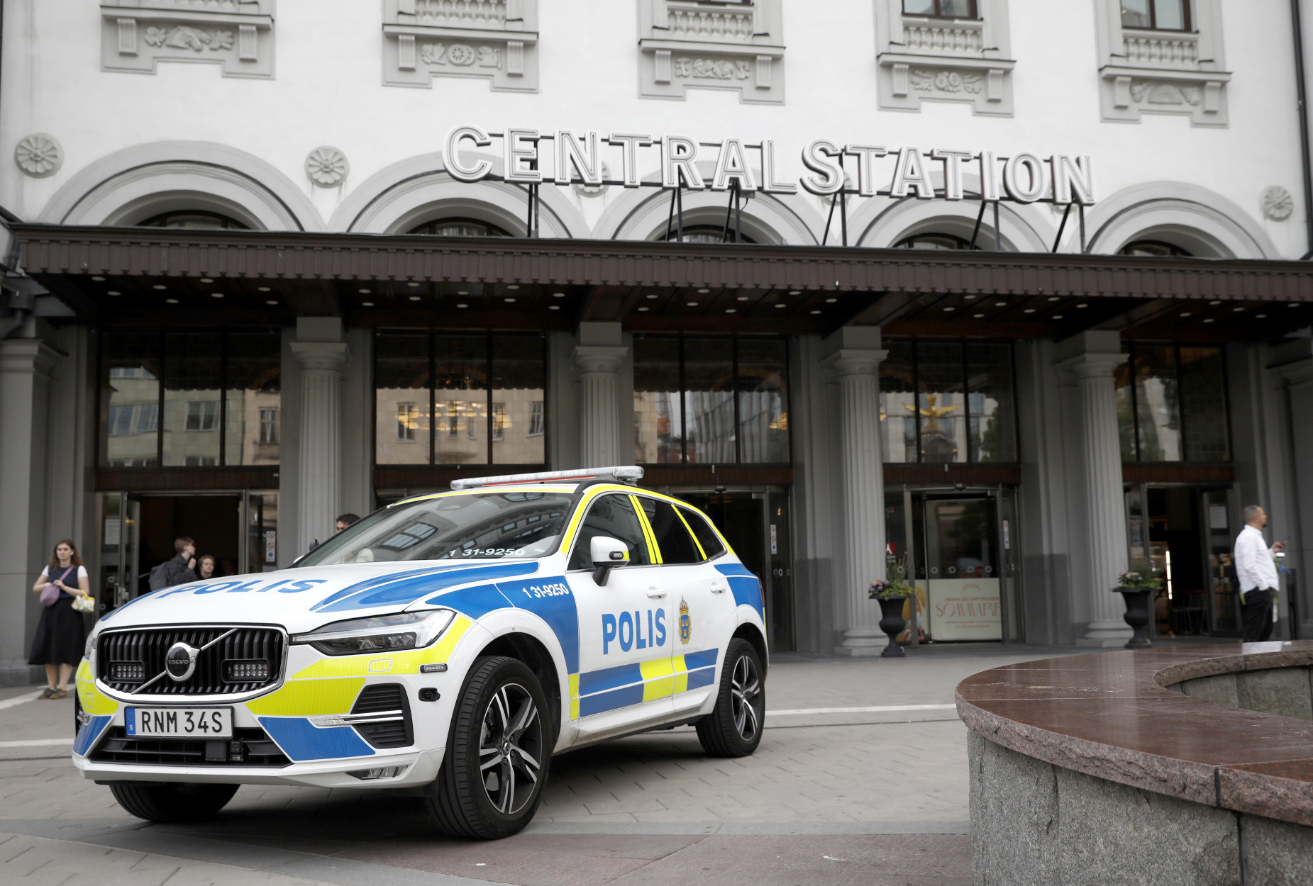 Stockholms Centralstation utrymdes efter bomblarm på onsdagseftermiddagen. Foto: Mickan Mörk/TT
