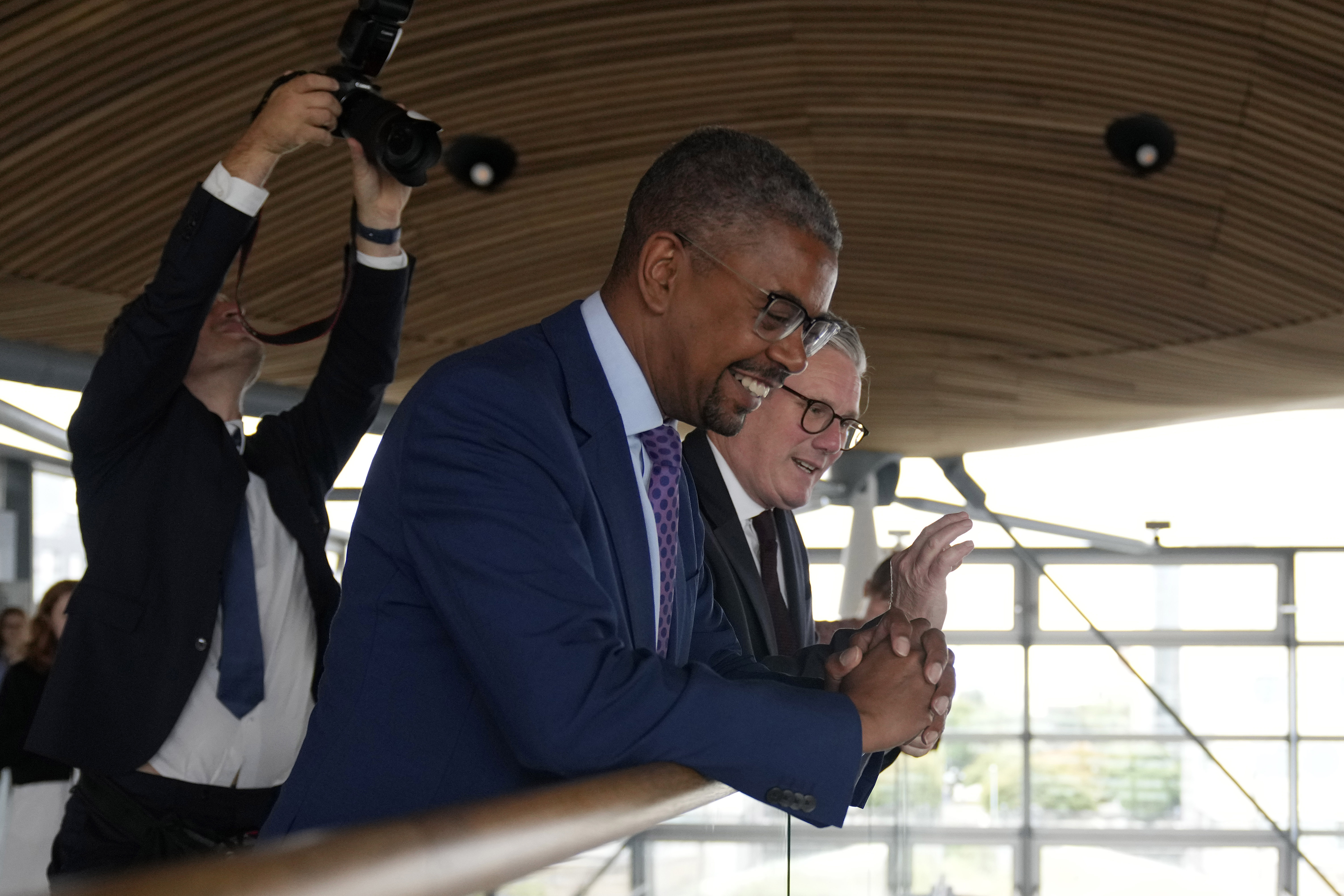 Vaughan Gething tillsammans med Storbritanniens premiärminister Keir Starmer den 8 juli. Arkivbild. Foto: Alastair Grant/AP/TT