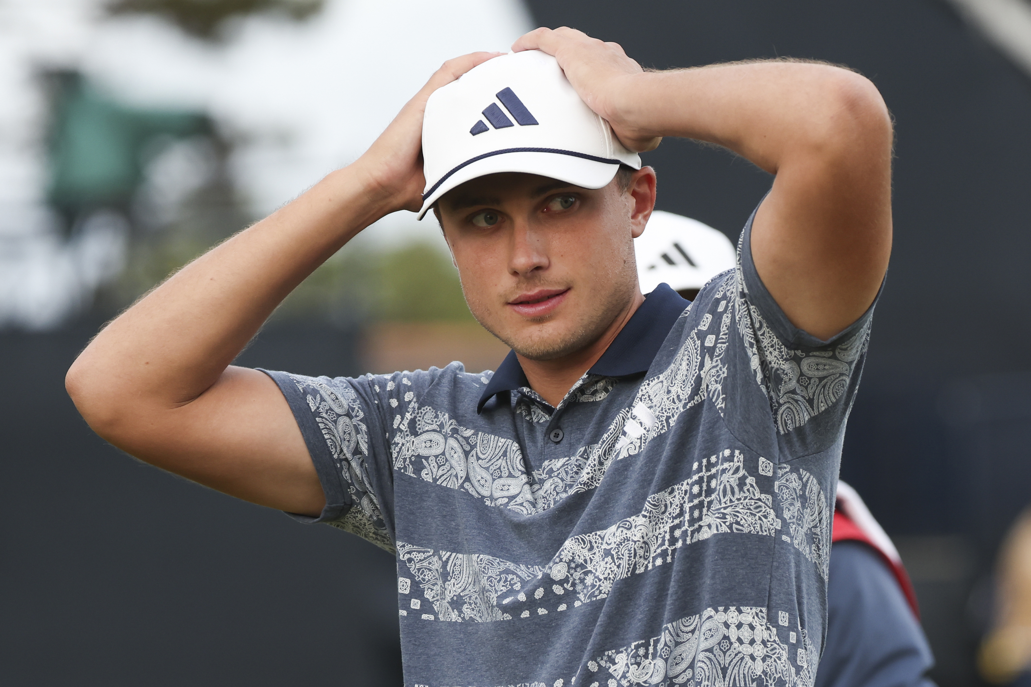 Ludvig Åberg fick inte till det på British Open och slutade fem över par på fredagen. Foto: Scott Heppell/AP/TT