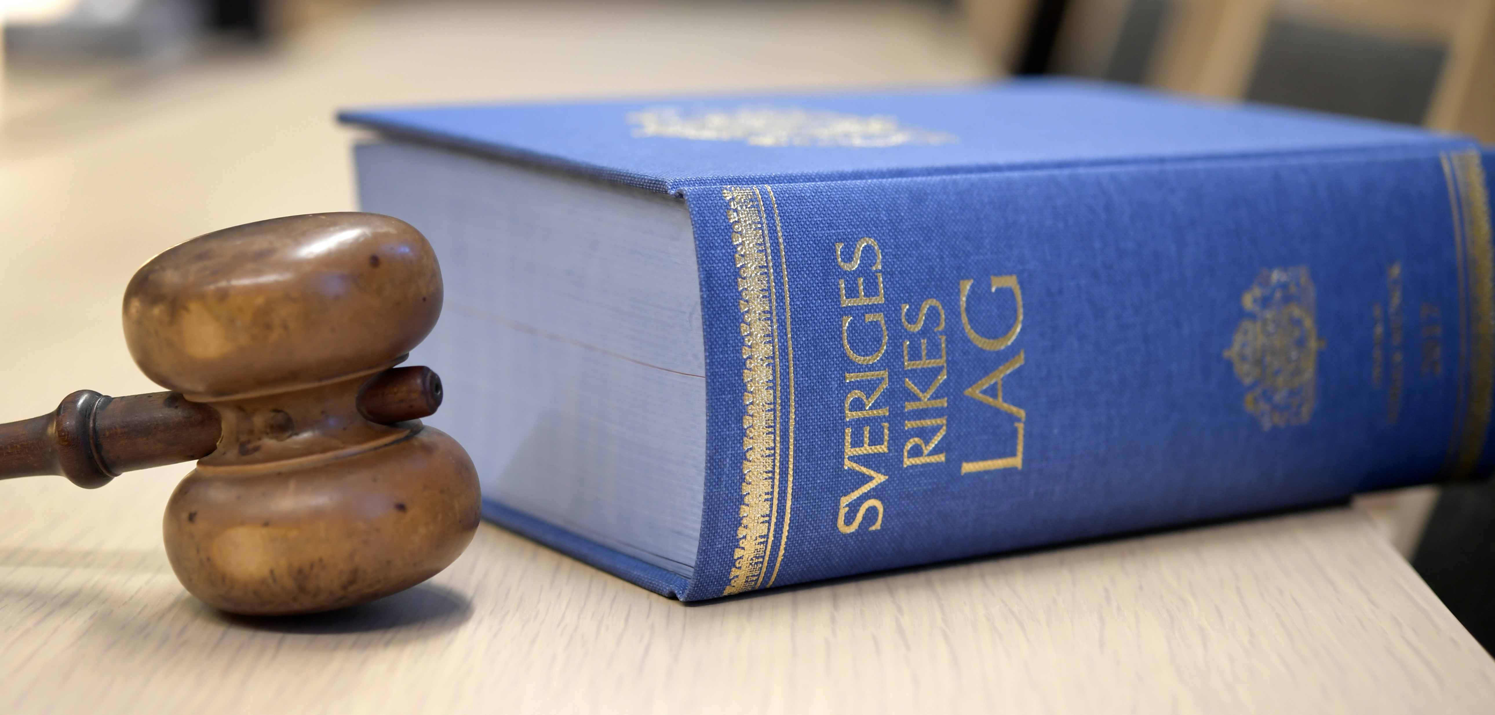 Hovrätten river upp tingsrättens dom och dömer en man till mordförsök efter en skjutning i Uppsala förra året. Arkivbild. Foto: Anders Wiklund/TT