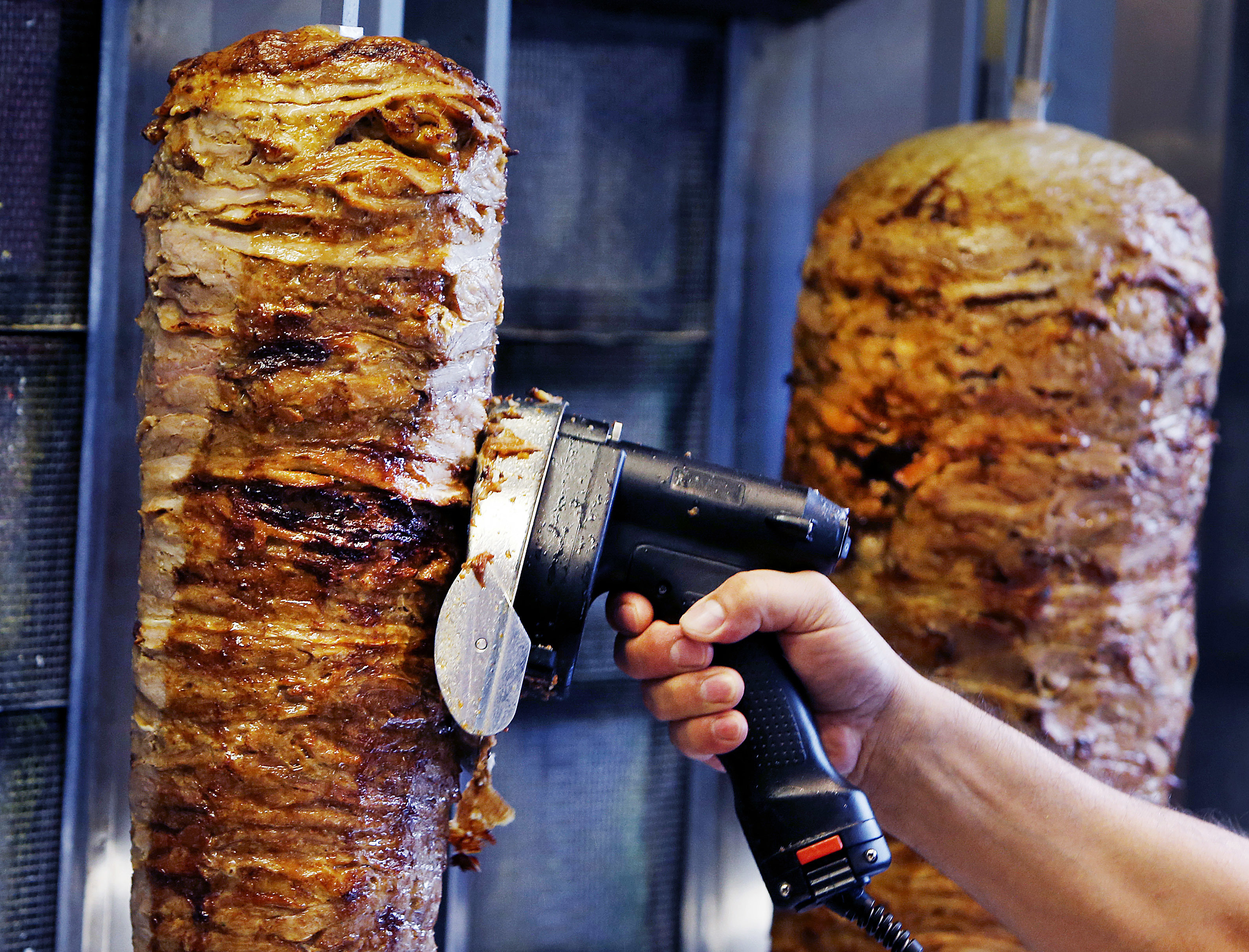 Dönerkebab på en restaurang i den tyska staden Frankfurt. Arkivbild. Foto: Michael Probst/AP/TT