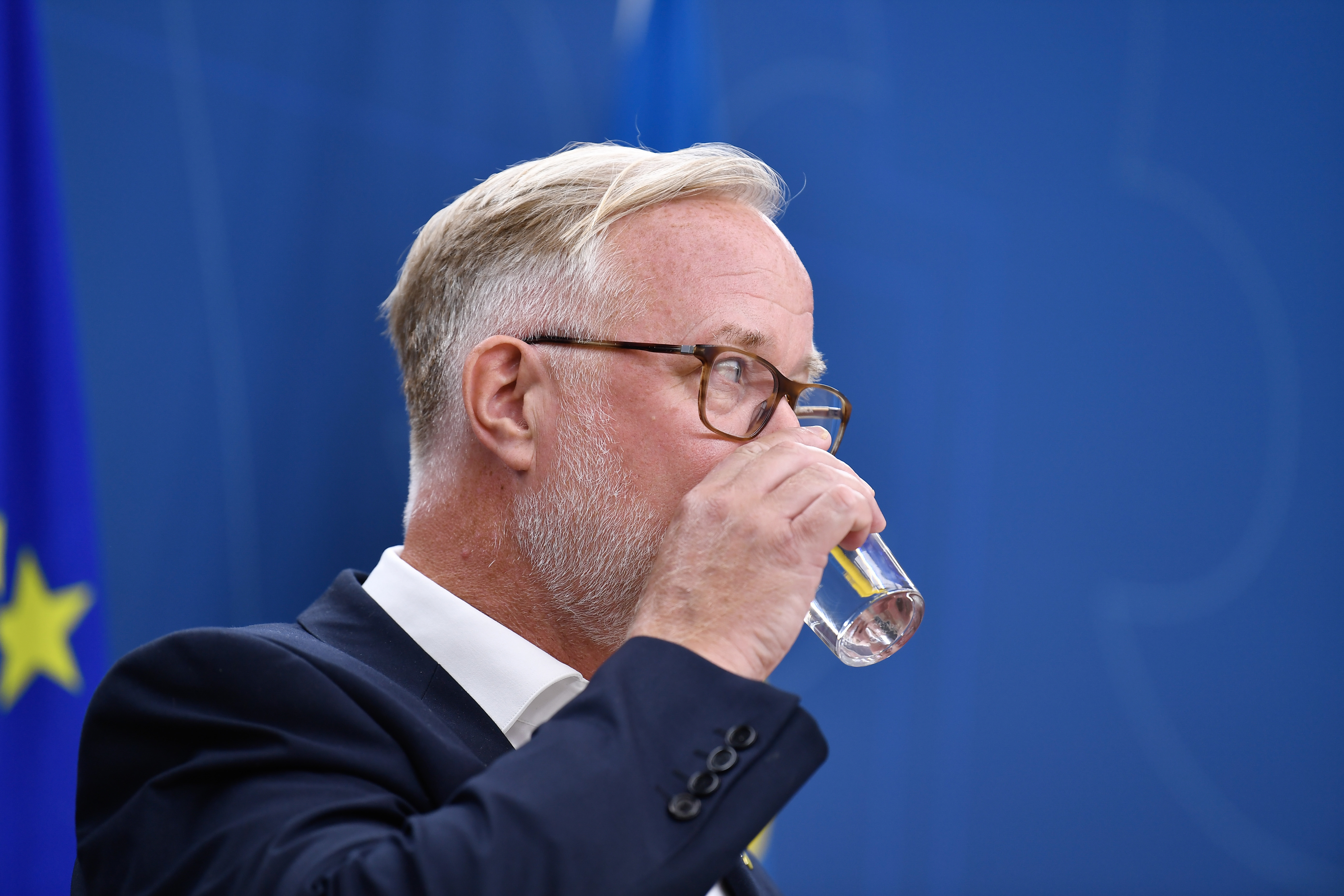 Arbetsmarknadsminister Johan Pehrson (L) håller pressträff om regeringens syn på arbetsmarknadsläget. Foto: Oscar Olsson/TT