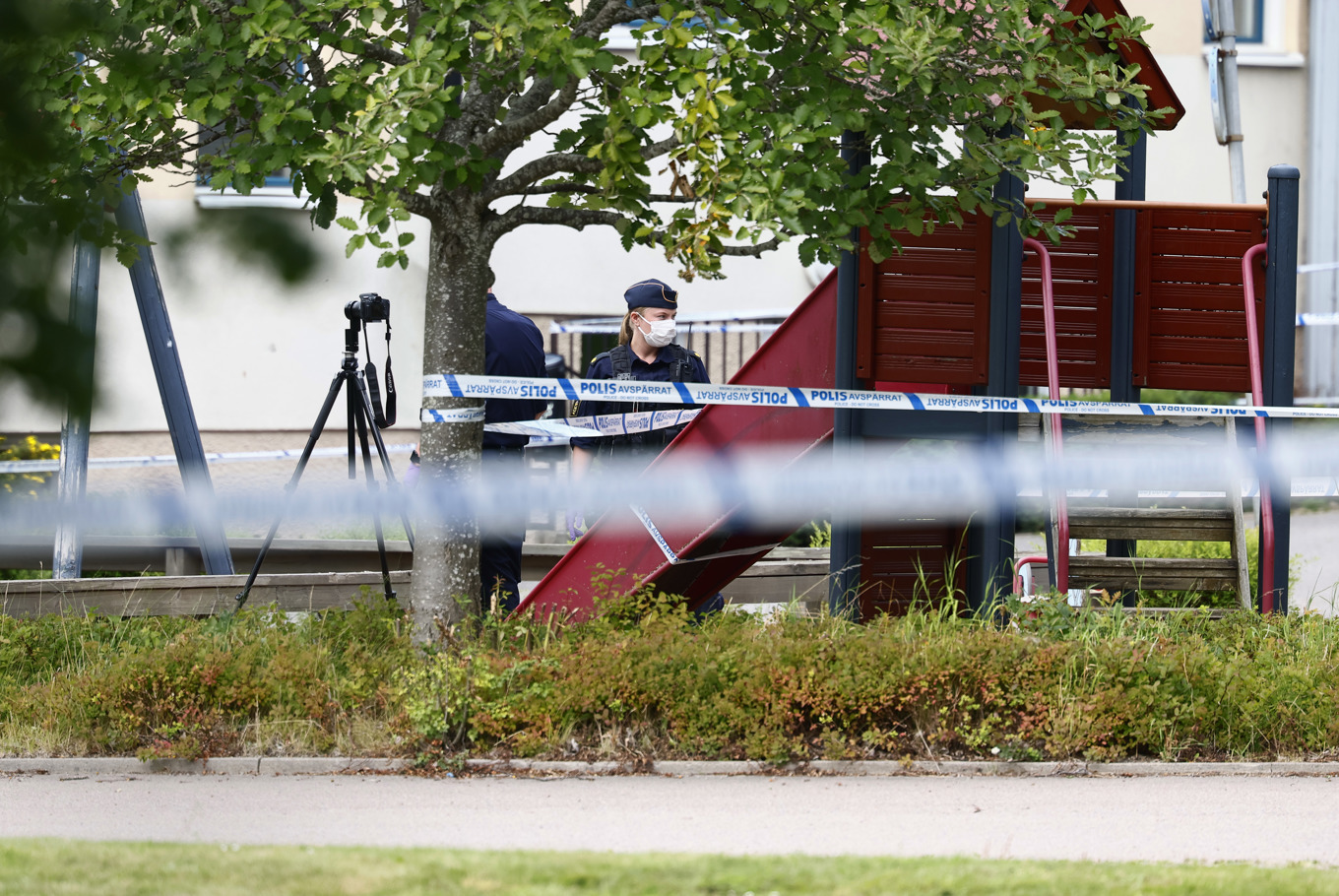 Polisen i Linköping utreder ett misstänkt mord. Foto: Stefan Jerrevång/TT