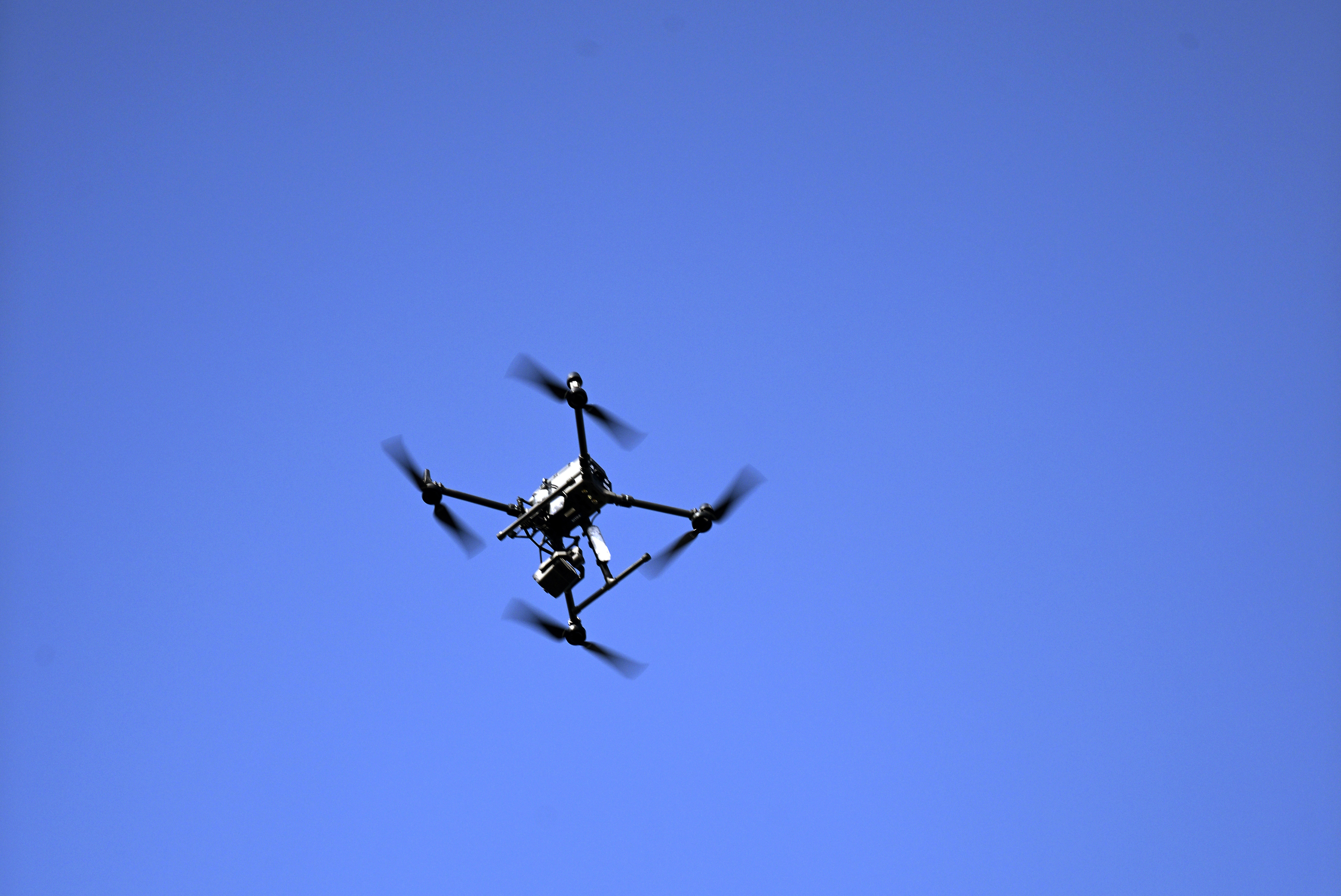 Mannen, som är utländsk medborgare, greps förra torsdagen sedan personal på marinbasen i Karlskrona uppmärksammat en drönares färd över skyddsområdet. Arkivbild. Foto: Janerik Henriksson/TT