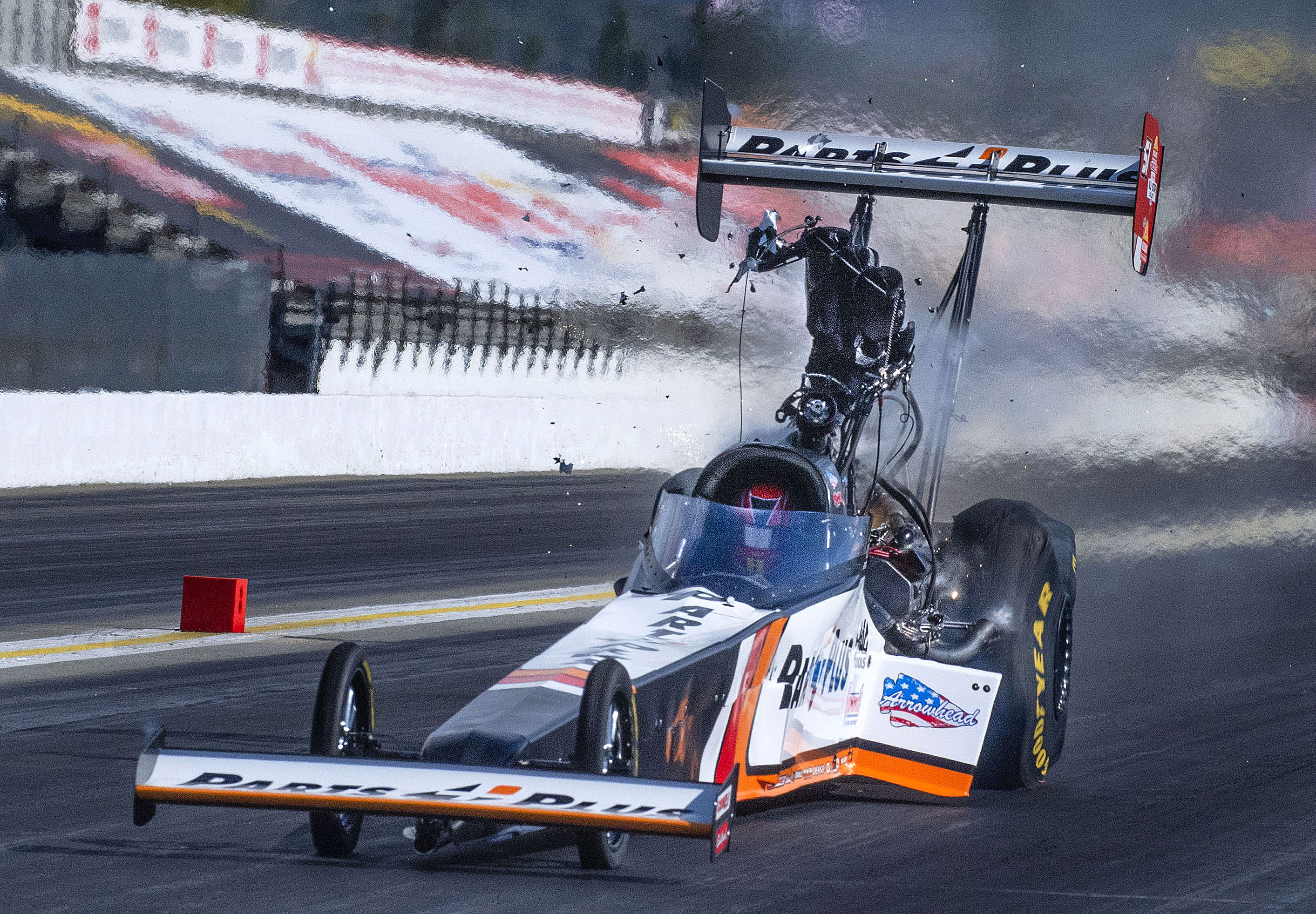 De snabbaste dragracingbilarna tävlar i klassen top fuel. Arkivbild. Foto: Will Lester/The Orange County Register/AP/TT