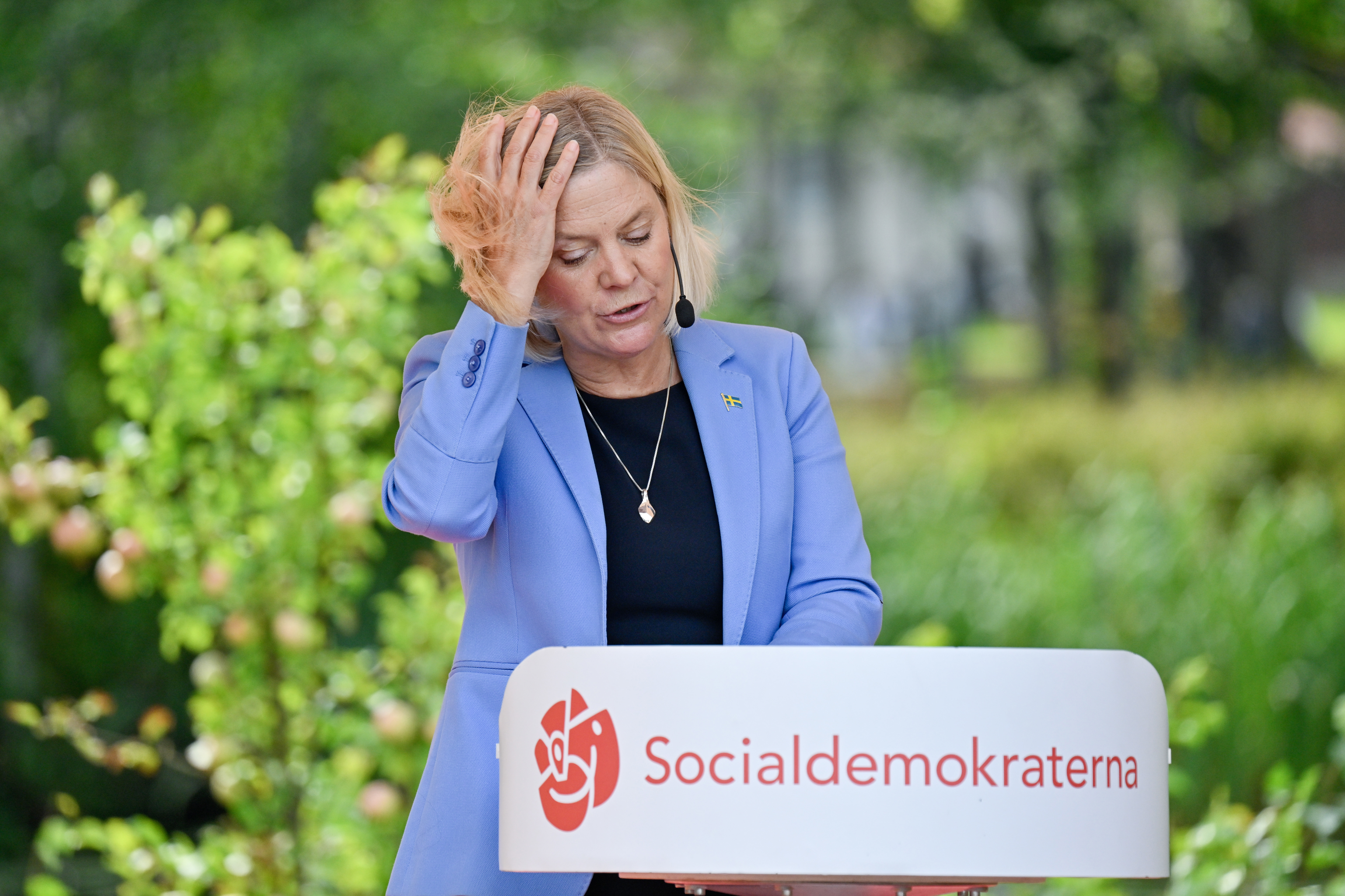 Socialdemokraternas partiledare Magdalena Andersson sommartalar vid Högbo bruk i Sandviken på söndagen. Foto: Ulf Palm/TT