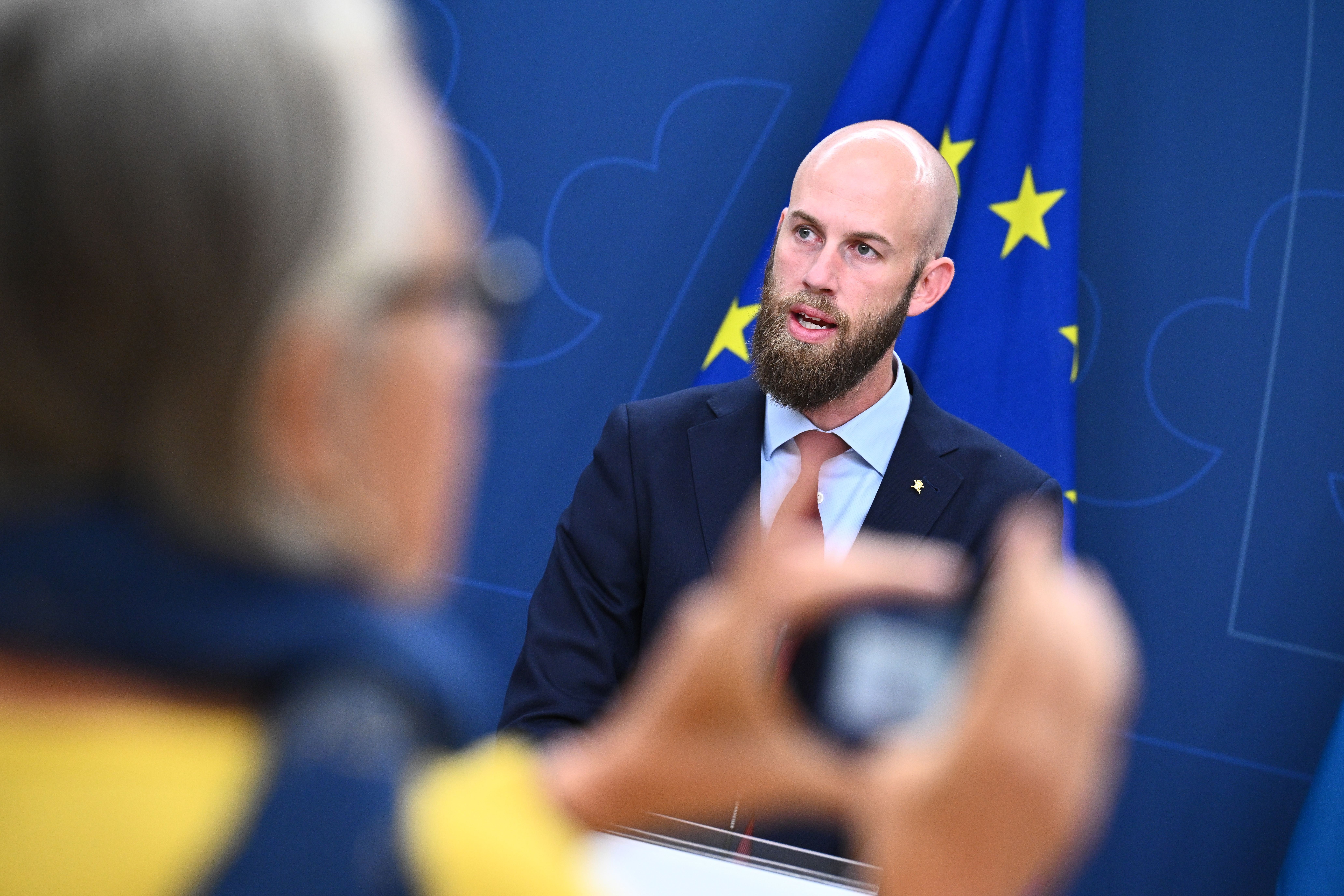 Minister för civilt försvar Carl-Oskar Bohlin (M) håller en pressträff för att presentera satsningar i 2025 års budgetproposition. Foto: Claudio Bresciani/TT