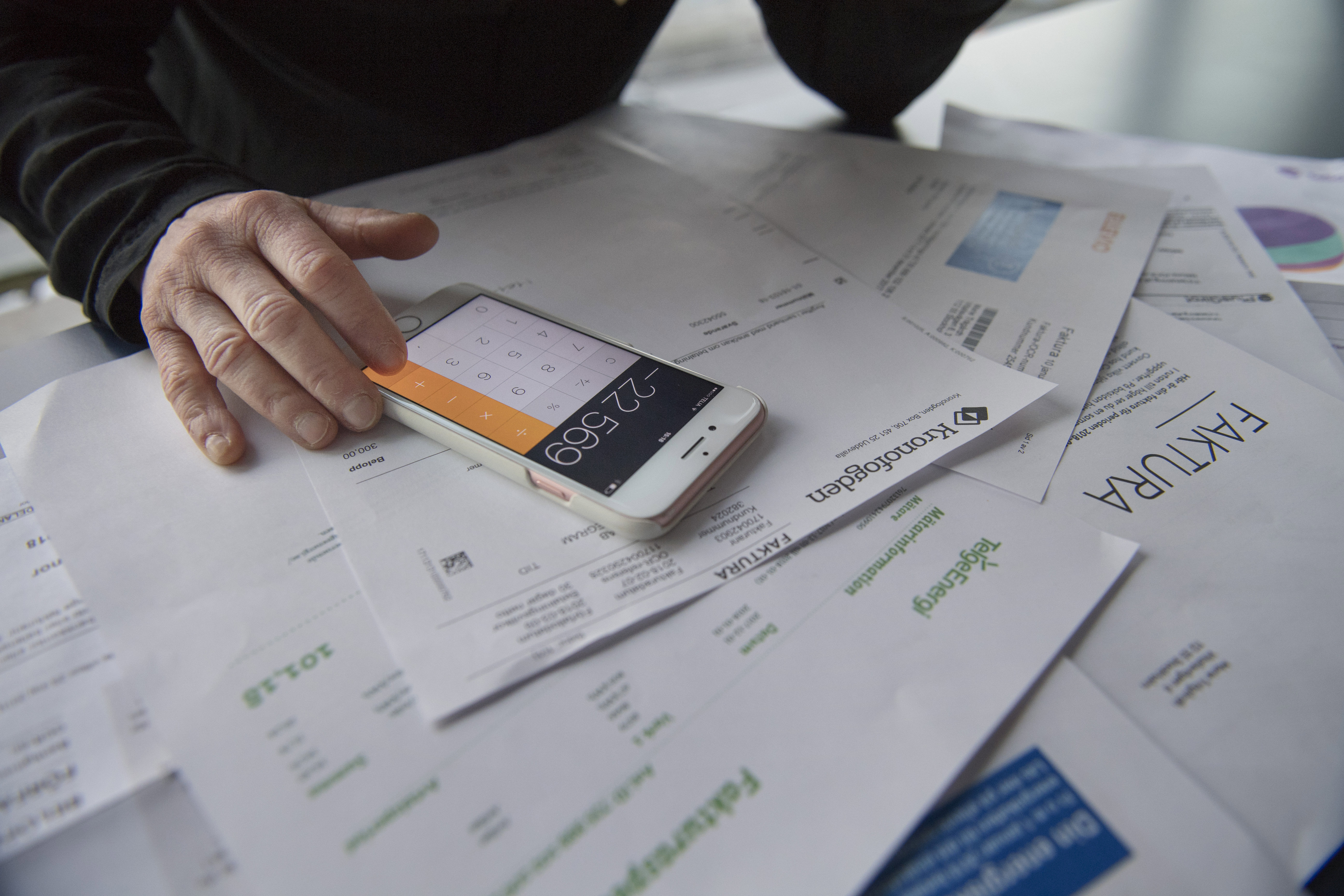 Kommunernas budget- och skuldrådgivare möter allt fler som hamnat i skuldfällan. Arkivbild. Foto: Jessica Gow/TT