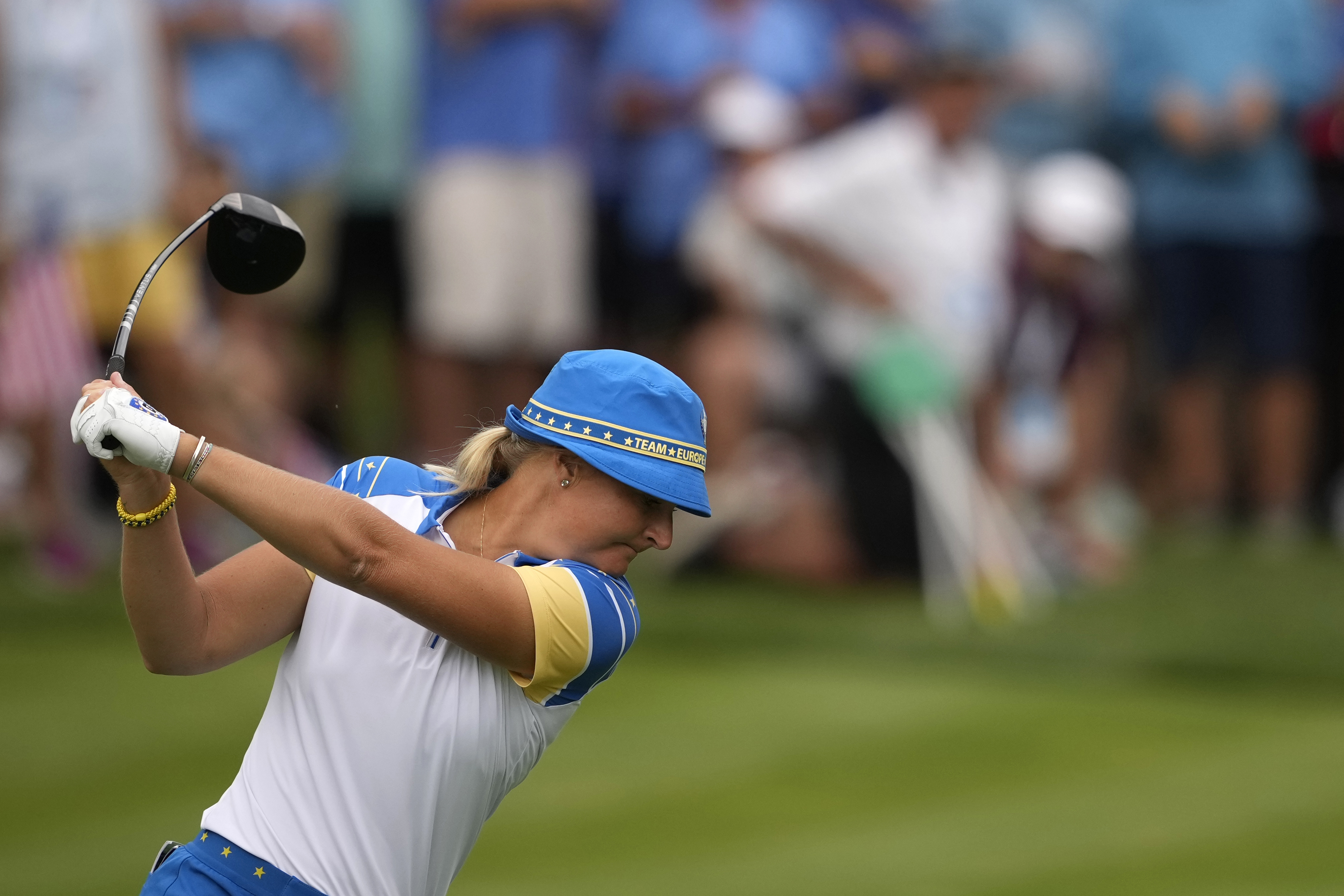 Anna Nordqvist spelade strålande golf under Solheim Cups första dag. Ändå är uppförsbacken brant för lag Europa. Foto: Matt York/AP/TT