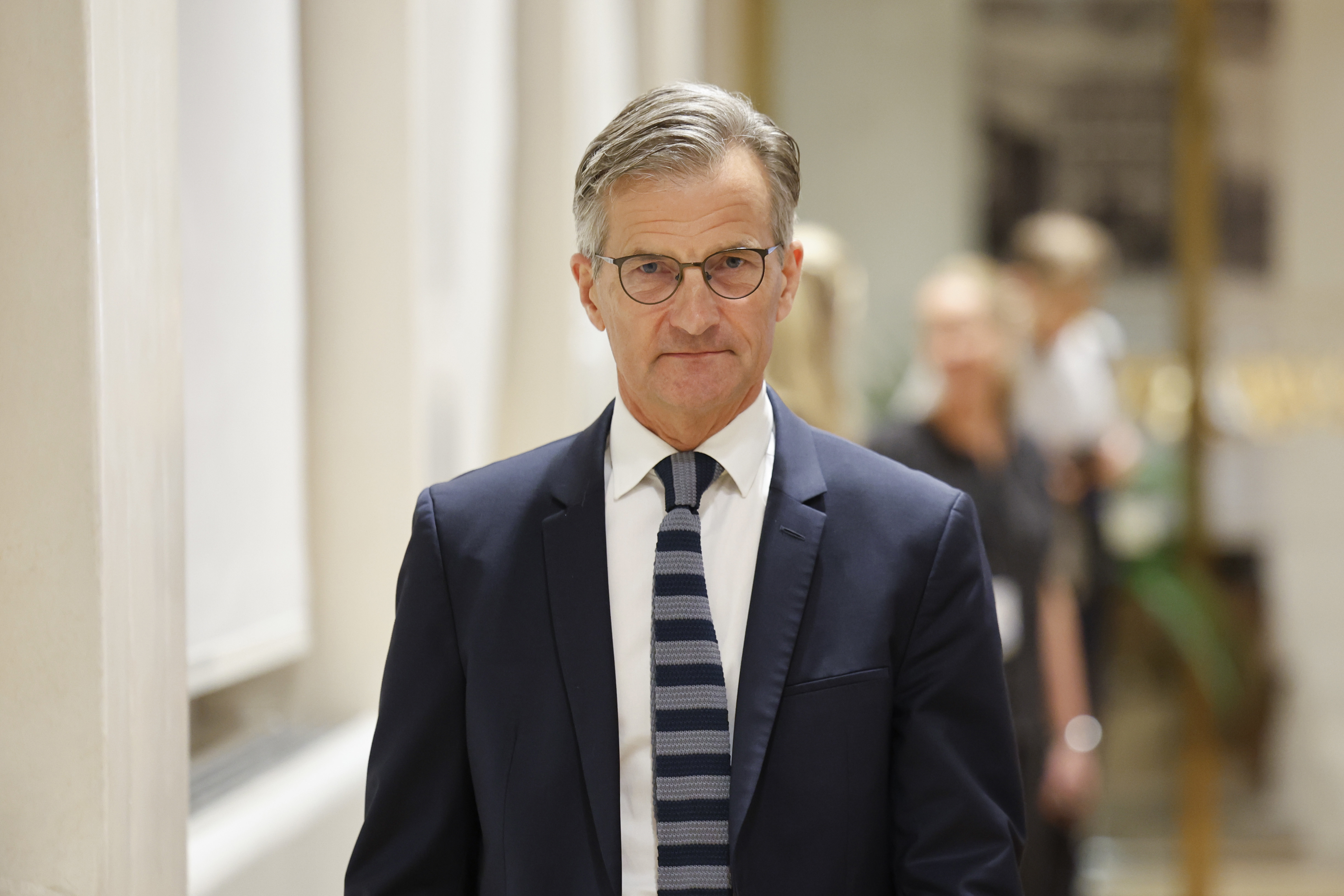 Riksbankschef Erik Thedéen och hans direktion väntas sänka styrräntan till 2 procent i mars 2025, enligt en färsk prognos från SEB:s ekonomer. Arkivbild Foto: Christine Olsson/TT