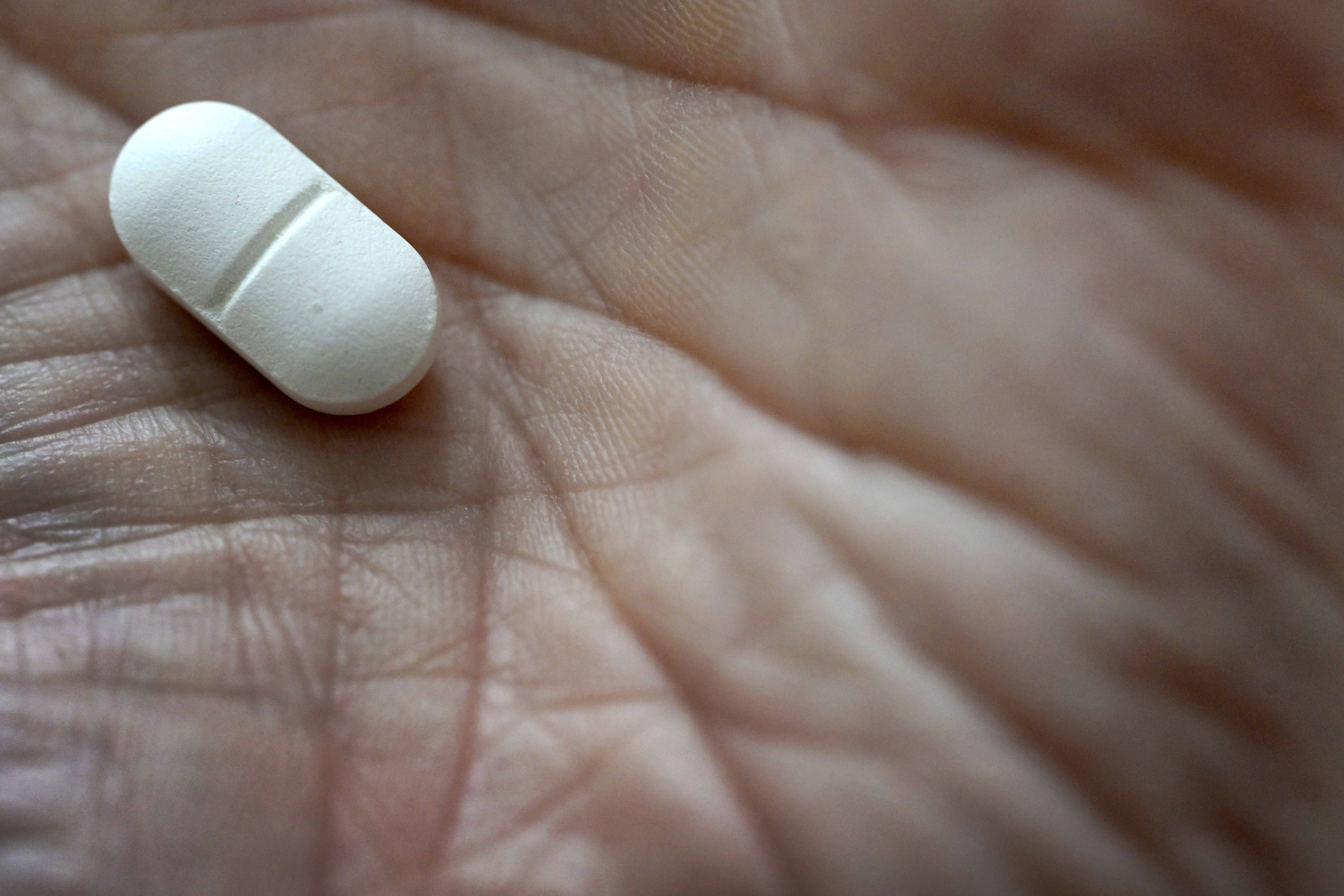 Idag slår högkostnadsskyddet in, med rabatterat pris, efter att man lagt 1 425 kronor på receptbelagda läkemedel. Den gränsen kommer nu höjas. Foto: Janerik Henriksson/TT