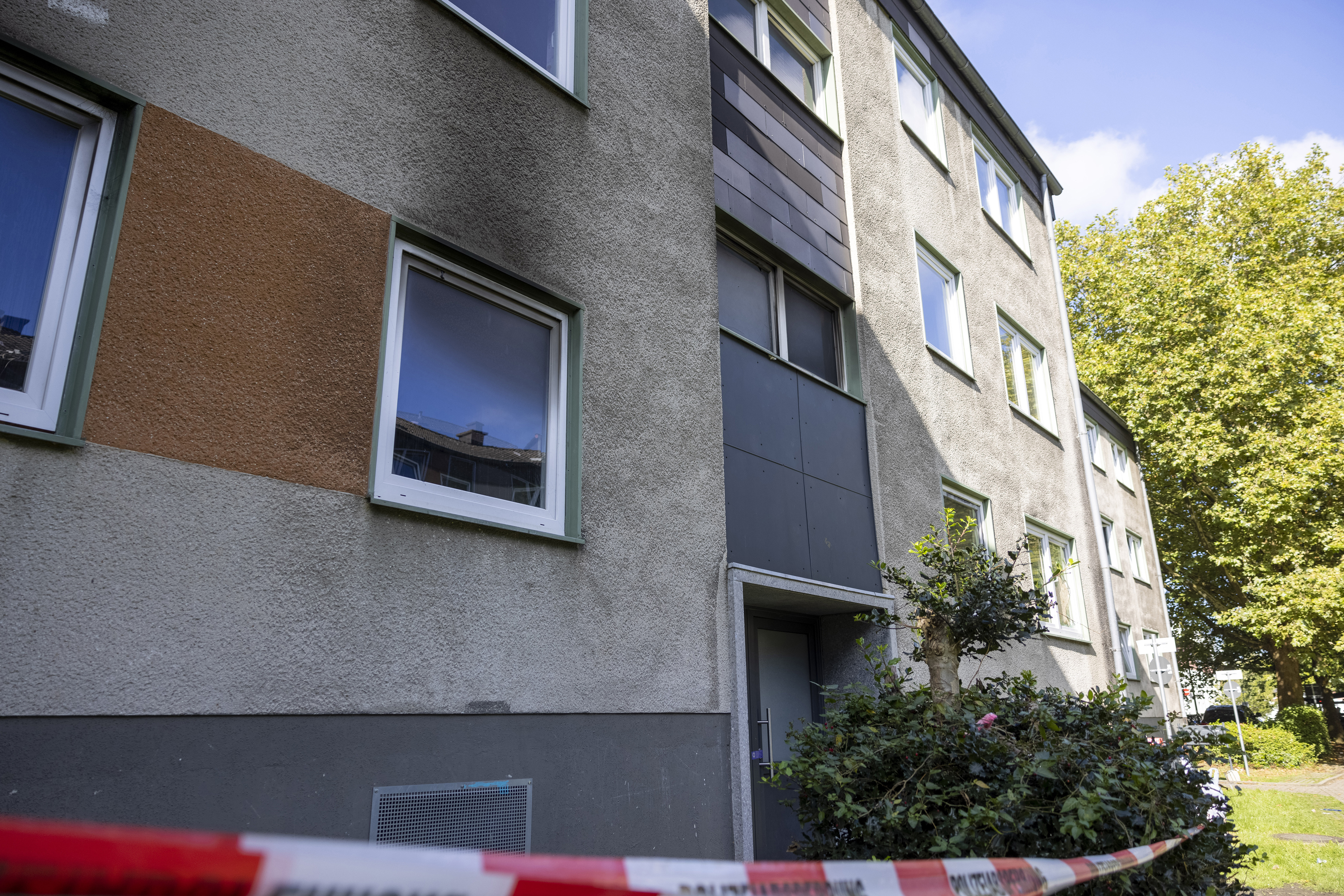 Flera människor skadades i samband med bränderna i Essen. Foto: Thomas Banneyer/AP/TT