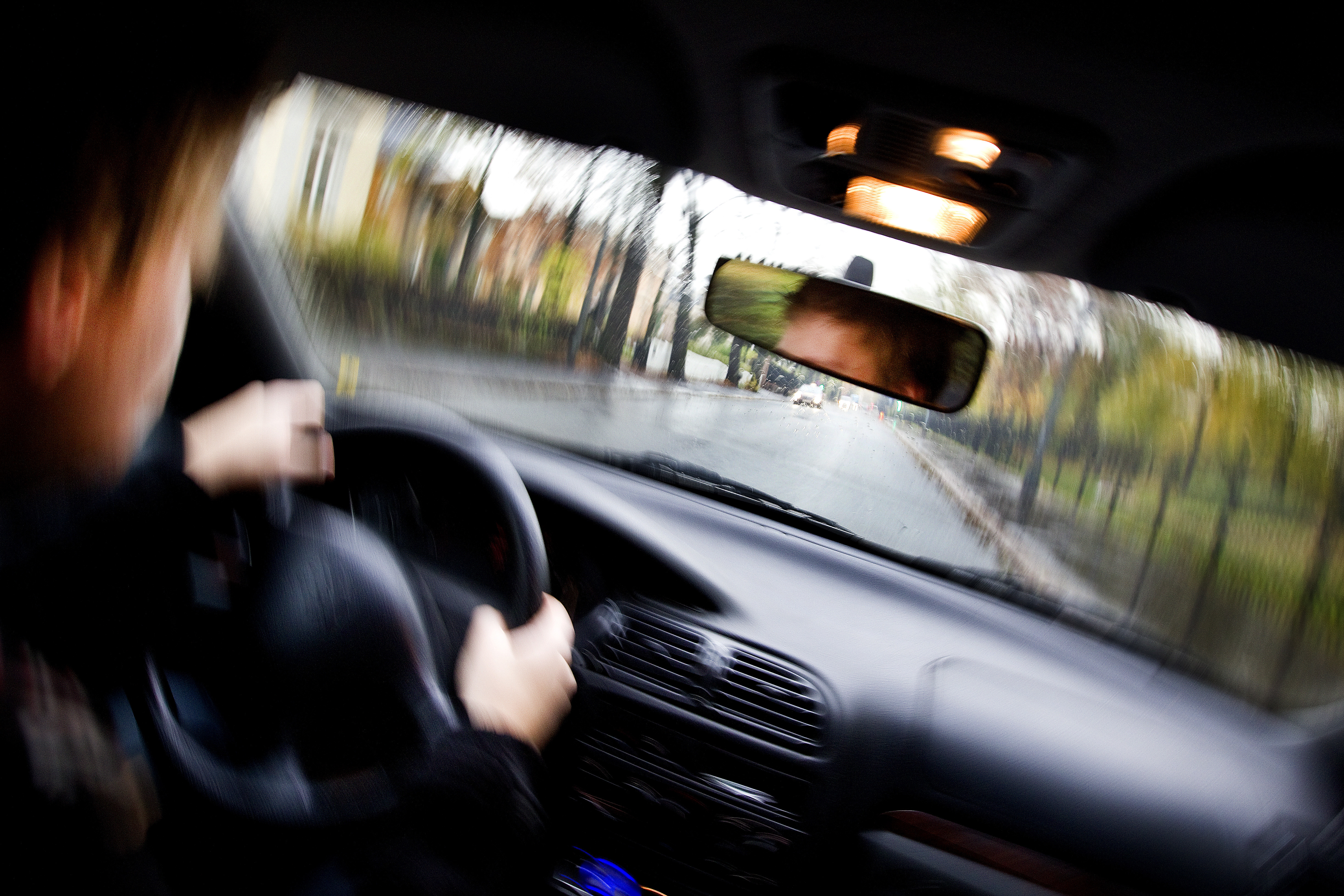 Det går inte att använda enbart peth-tester för att avgöra om en person utgör en fara i trafiken, konstaterar Transportstyrelsen, som nu föreslår ändrade riktlinjer för att dra in körkort. Arkivbild. Foto: Gorm Kallestad/NTN/TT