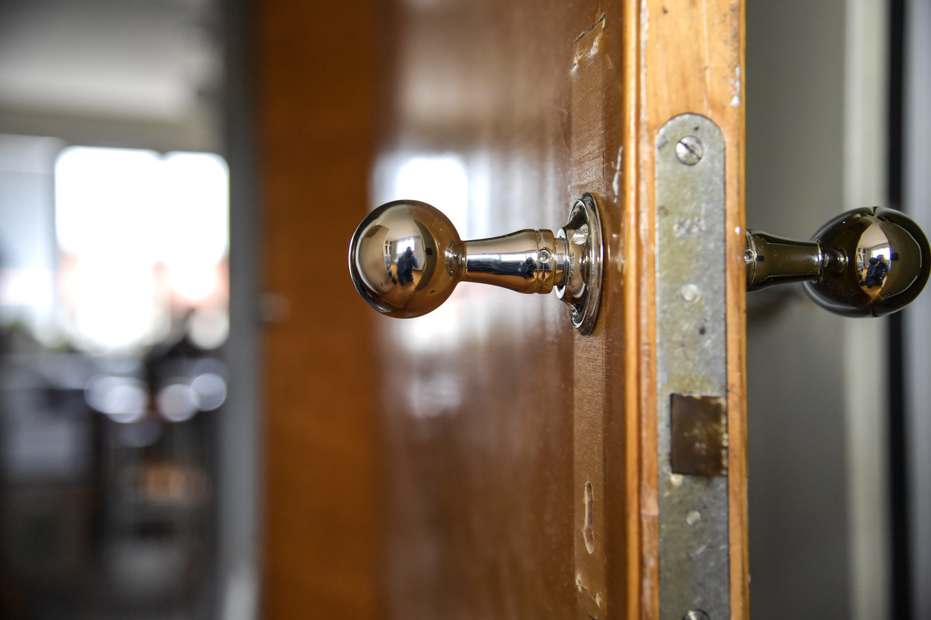 SKR konstaterar att kommunernas metoder fortfarande behöver fortsätta utvecklas och ser ett behov av utvecklat samarbete med polisen. Arkivbild. Foto: Anders Wiklund/TT