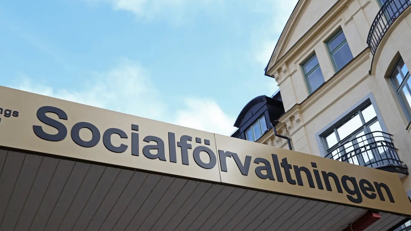 Socialtjänsten i Skurups kommun har vid flera tillfällen kritiserats för undfallenhet gällande bidragsutbetalningar. Bilden är från annan ort. Foto: Jeppe Gustafsson