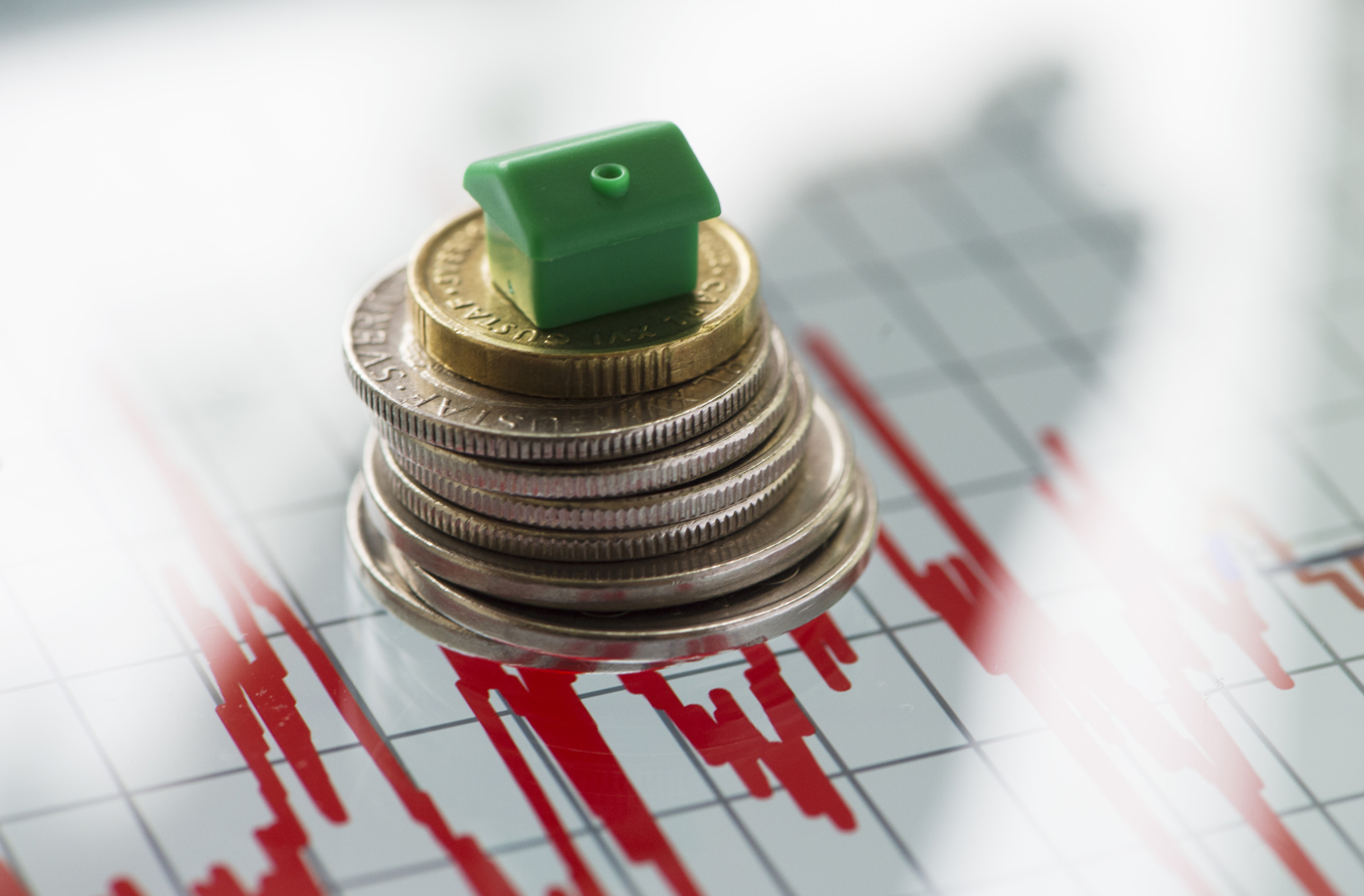 Bedömare förutspår en dubbelsänkning av styrräntan, det vill säga 0,50 procentenheter nästa vecka. Vissa banker sänker därför boräntan i förväg. Arkivbild. Foto: Fredrik Sandberg/TT