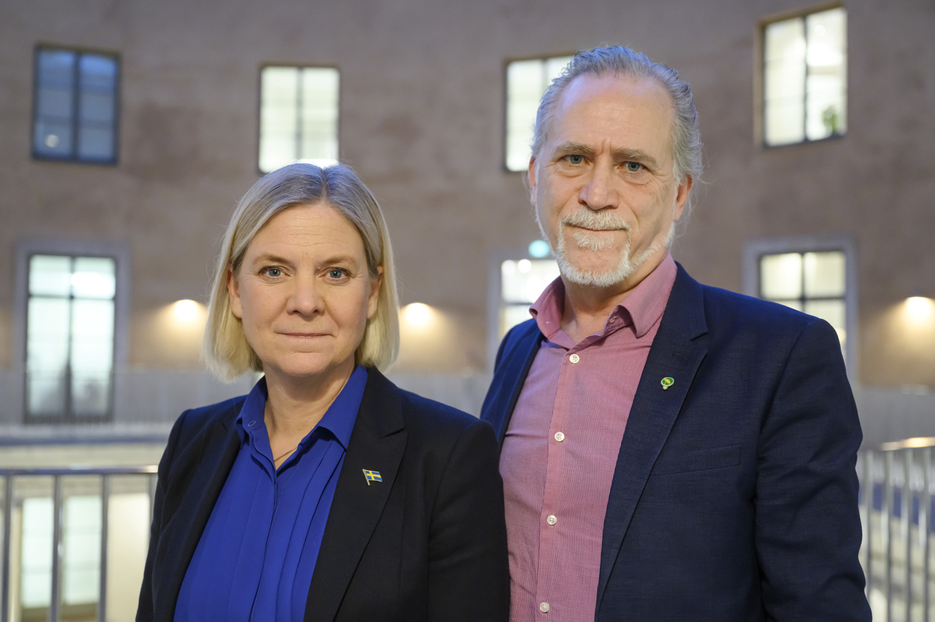Socialdemokraternas partiledare Magdalena Andersson och Miljöpartiets ena språkrör Daniel Helldén. Arkivbild. Foto: Henrik Montgomery/TT