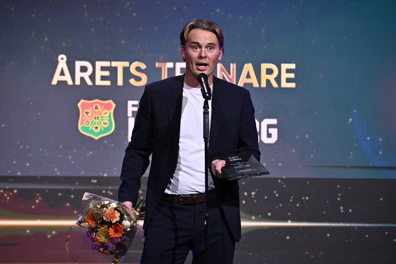 Gais tränare Fredrik Holmberg tog emot priset årets tränare under prisgalan Allsvenskans stora pris 2024. Foto: Claudio Bresciani/TT