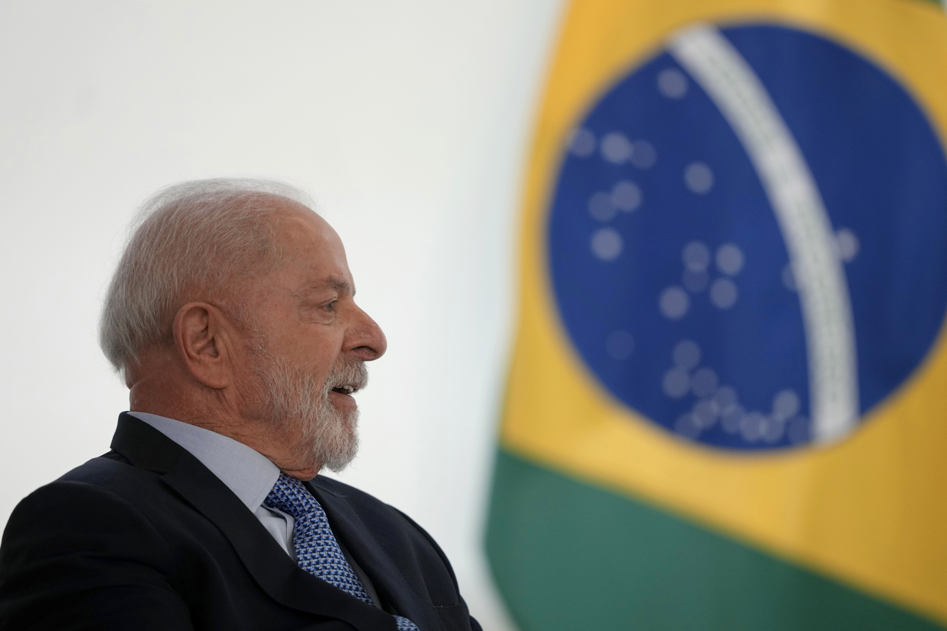 Brasiliens president Lula da Silva vårdas på sjukhus. Arkivbild. Foto: Eraldo Peres/AP/TT