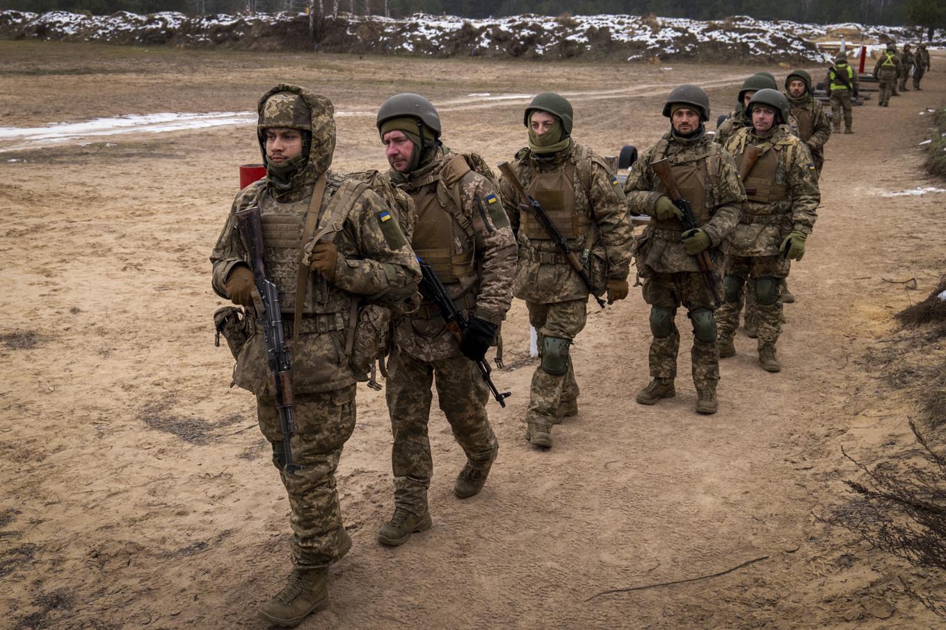 Ukrainska soldater under övning i Tjenihiv-regionen i förra veckan. Arkivbild. Foto: Dan Bashakov/AP/TT