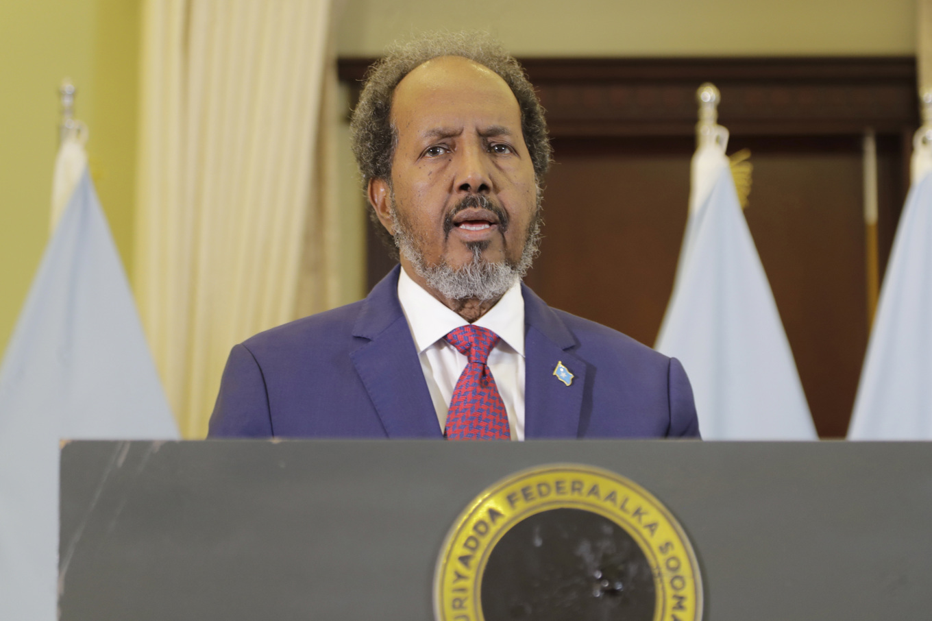 Somalias president Hassan Sheikh Mohamud har kommit överens med Etiopiens premiärminister Abiy Ahmedy om att gräva ner stridsyxan. Arkivbild. Foto: Farah Abdi Warsameh/AP/TT