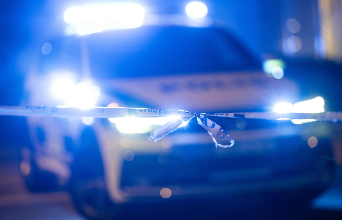 En polisjakt i Arvika slutade med en rejält krockskadad polisbil och två lätt skadade poliser. Arkivbild. Foto: Johan Nilsson/TT
