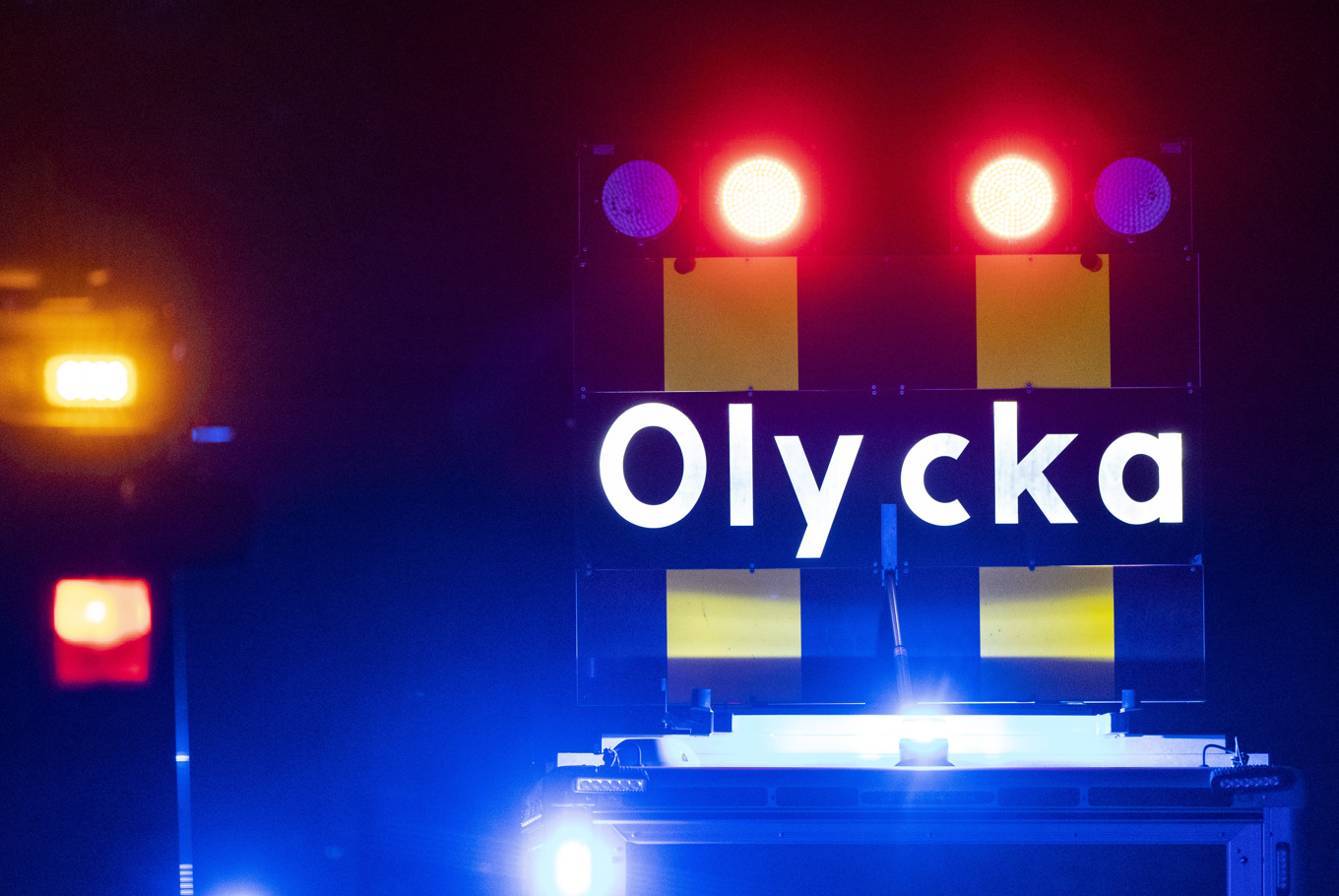 Trafiken på E4 har stängts av efter en olycka med en lastbil. Arkivbild. Foto: Johan Nilsson/TT