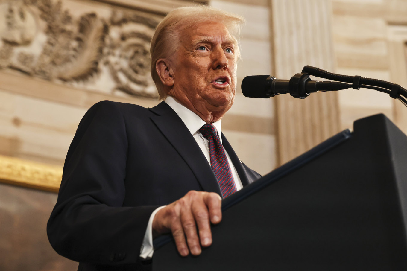 Donald Trump utlyser nationellt nödläge. Foto: Chip Somodevilla/AP/TT