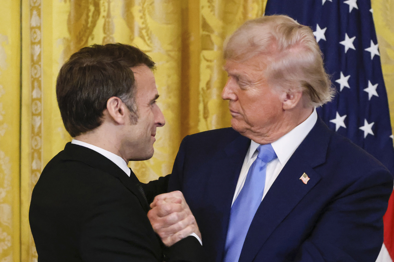 Frankrikes president Emmanuel Macron i möte med USA:s Donald Trump i måndags. Foto: Ludovic Marin/AP/TT
