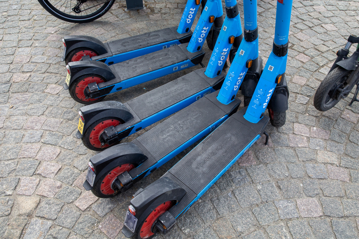 Parkerade elsparkcyklar. Foto: Martina Holmberg/TT