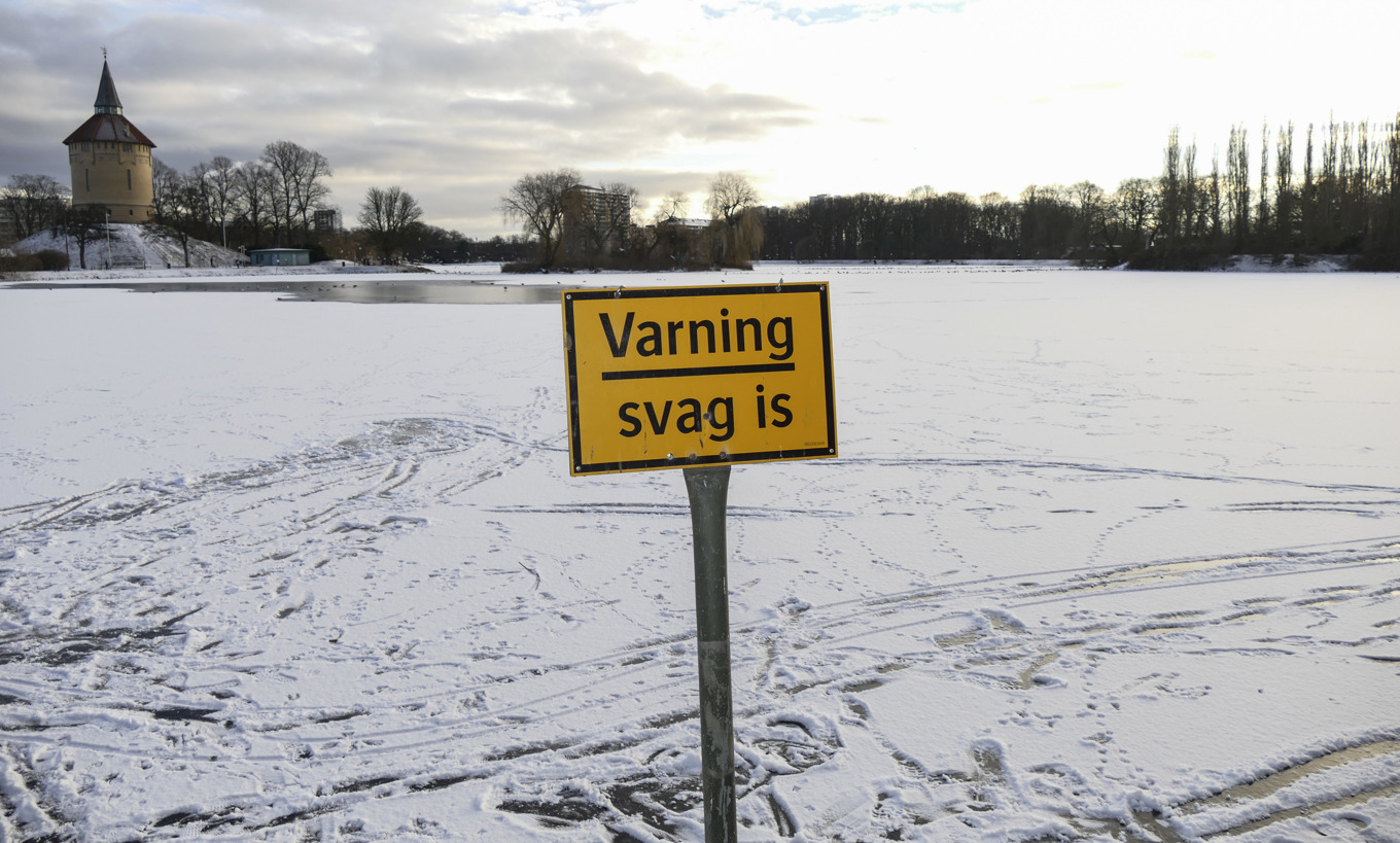 Svenska Livräddningssällskapet varnar för osäkra isar. Arkivbild. Foto: Johan Nilsson/TT