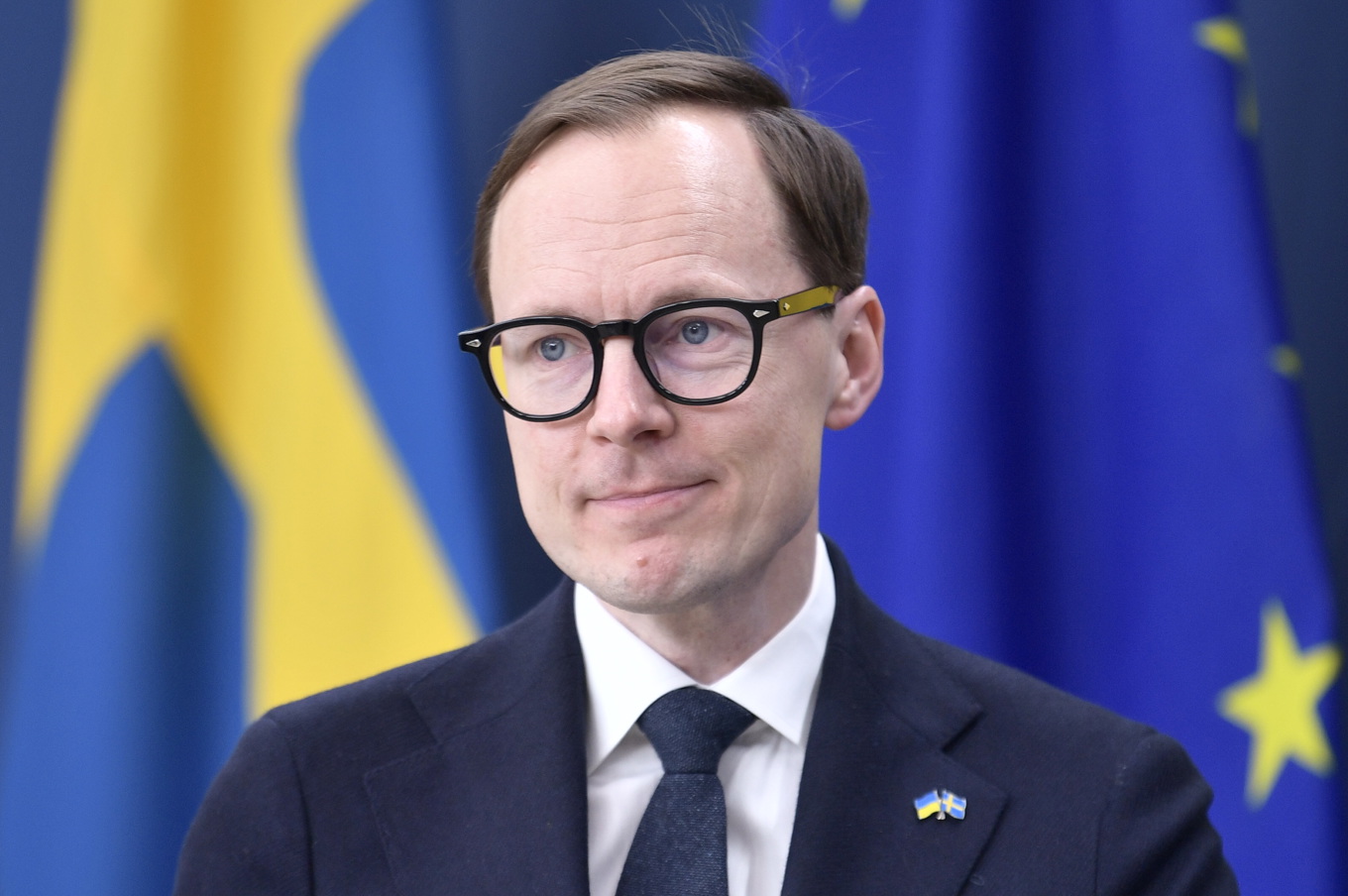 Arbetsmarknadsminister Mats Persson (L), var tidigare utbildningsminister. Han tycker inte att han gjort fel. – När vi tog beslutet hade jag ingen detaljerad kunskap om vad beslutet handlade om, säger han Foto: Axel Narving/TT
