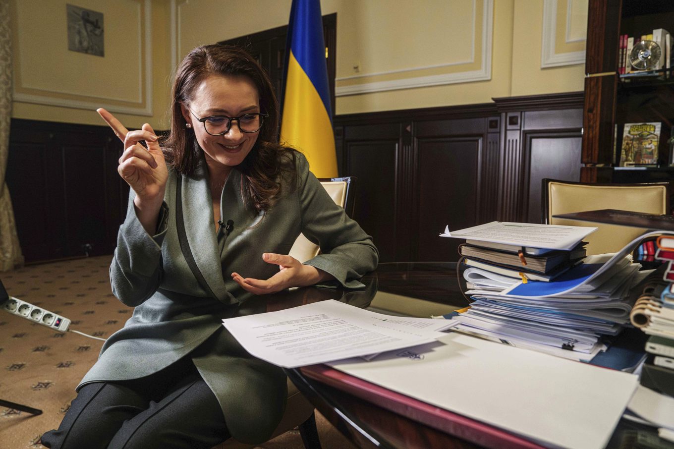 Ukrainas ekonomiminister Julia Svyrydenko under en intervju med nyhetsbyrån AP i Kiev i januari. Foto: Evgeniy Maloletka/AP/TT