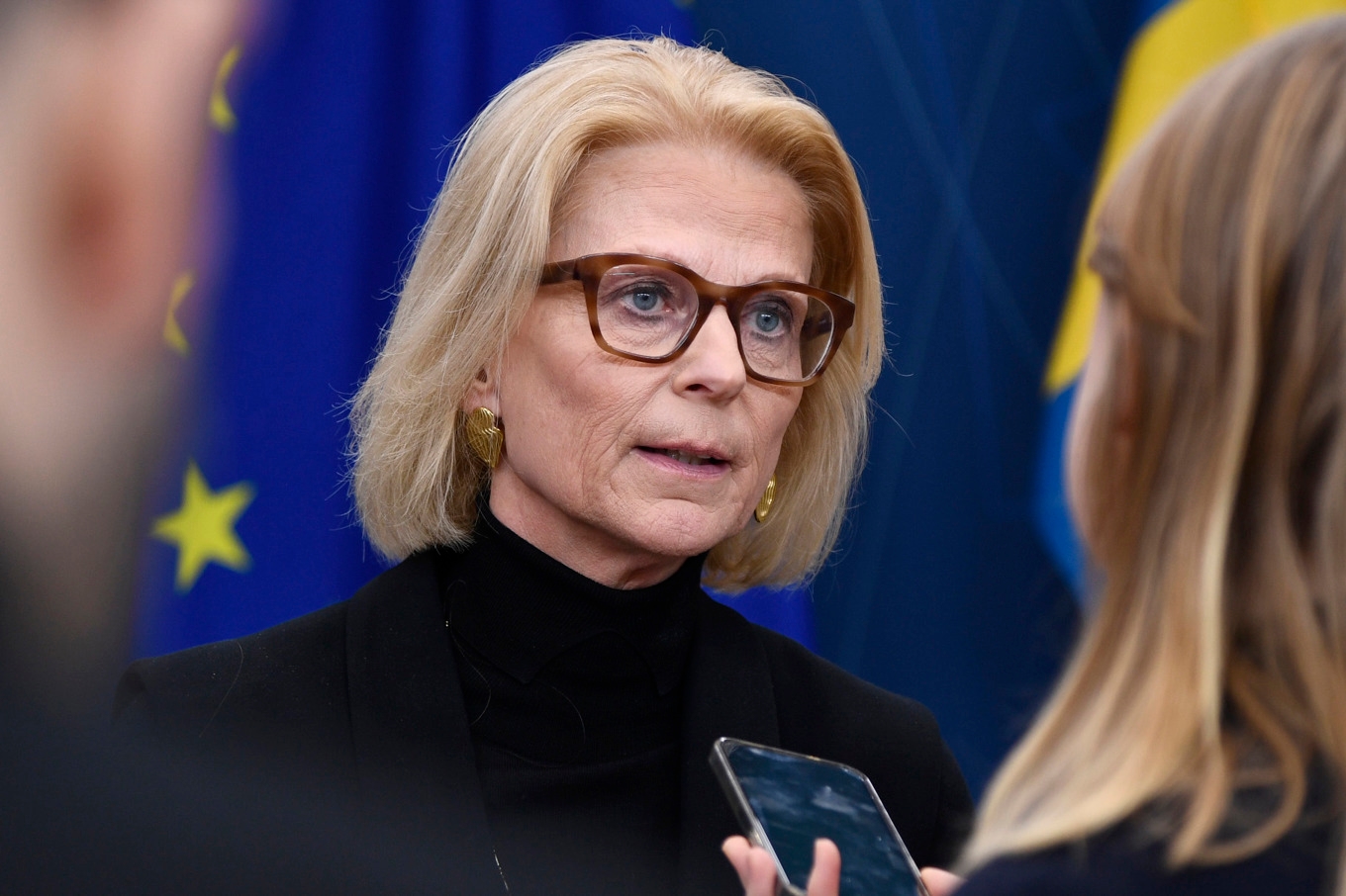 Finansminister Elisabeth Svantesson (M) ser en risk att bnp-prognosen kan behöva sänkas som en konsekvens av det tullkrig som Trumpregeringen har inlett. Foto: Lars Schröder/TT