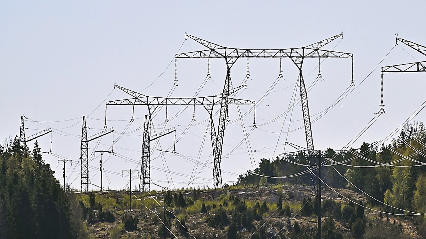 De som förordar ett enda svenskt elområde glömmer att elen inte produceras jämnt över landet, och att det kostar pengar att transportera den söderut. Foto: Jonas Ekströmer/TT