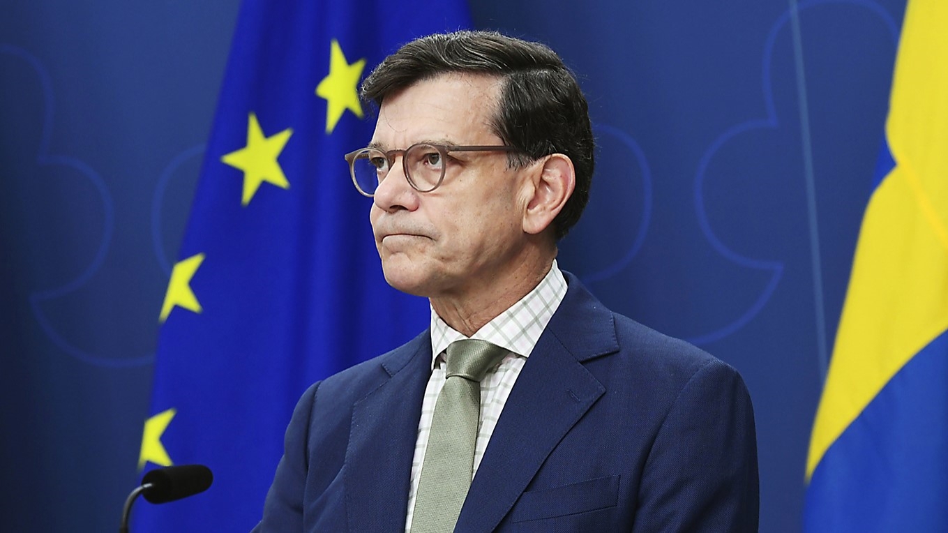 Det fortsätter att storma kring den nationelle säkerhetsrådgivaren Henrik Landerholm. Foto: Mikaela Landeström/TT