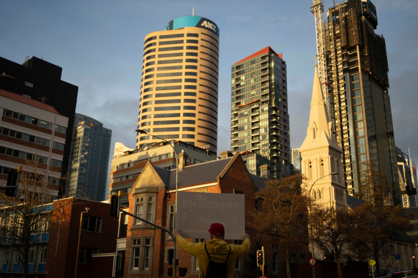 Nya Zeelands centralbank sänker styrräntan. Arkivbild från Auckland. Foto: Alessandra Tarantino/AP/TT