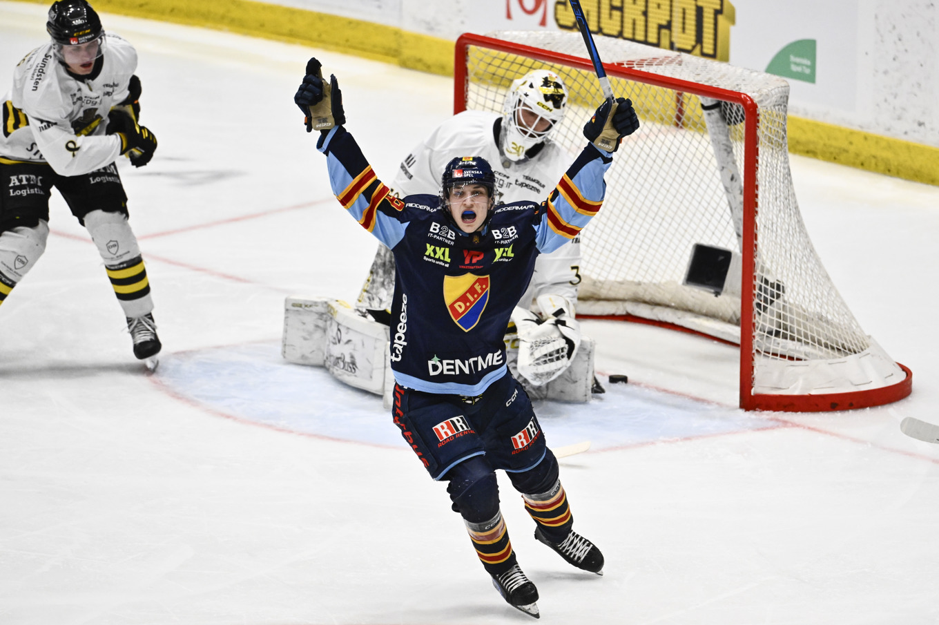 Djurgårdens Victor Eklund jublar över sitt 3–1-mål. Foto: Christine Olsson/TT