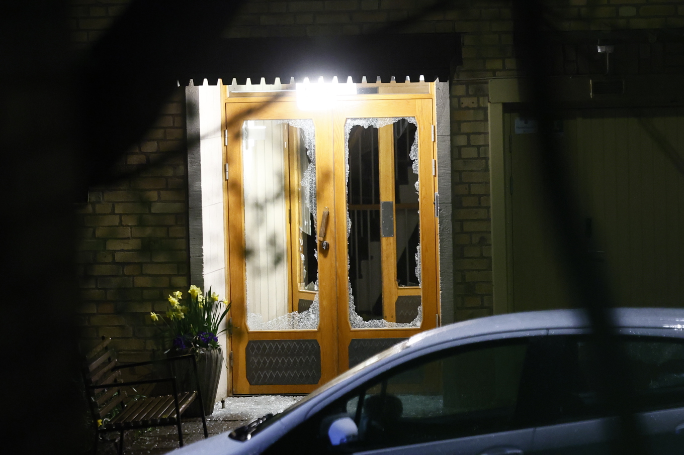 En explosion inträffade under natten till lördagen vid ett flerfamiljshus på Kungsholmen i centrala Stockholm. Foto: Stefan Jerrevång/TT