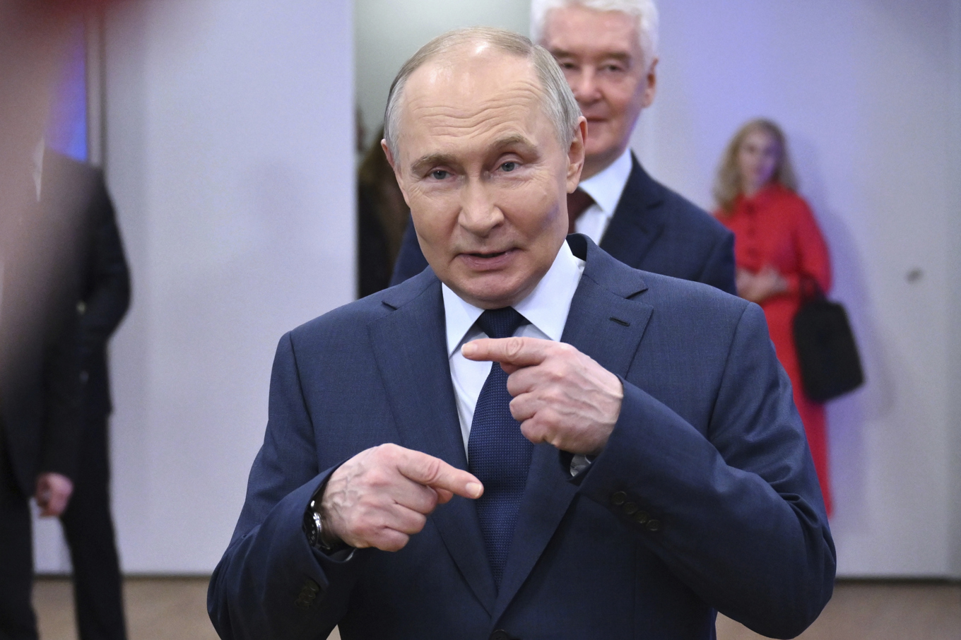 Rysslands president Vladimir Putin. Hans talesperson låter meddela att de inte vill jäkta fram ett fredsavtal med Ukraina. Arkivbild. Foto: Kristina Kormilitsyna/Sputnik/Kreml poolfoto via AP/TT