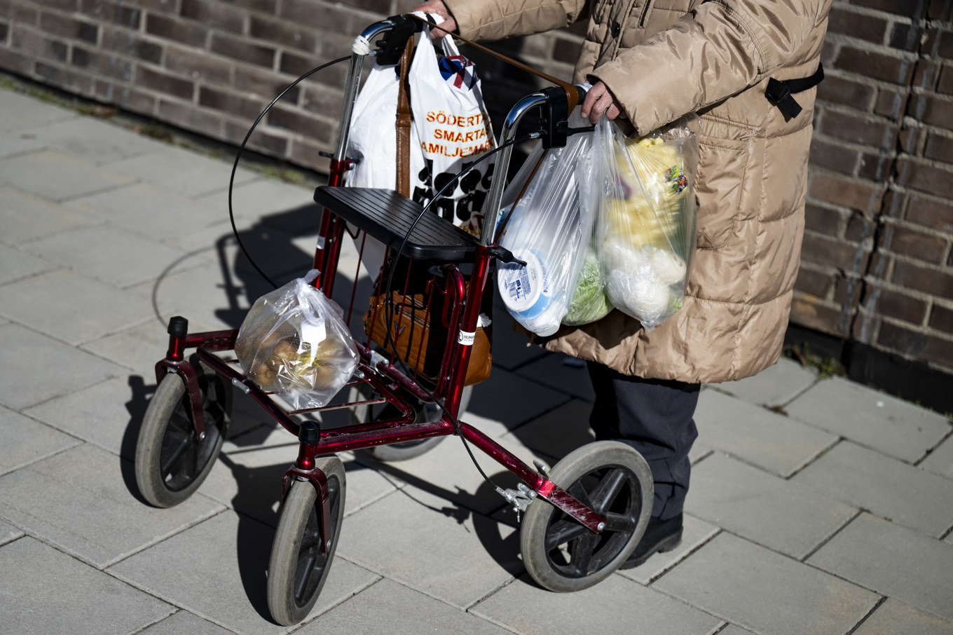 Bedrägerierna har riktats mot främst äldre personer och har kopplingar till organiserad brottslighet. Arkivbild. Foto: Pontus Lundahl/TT