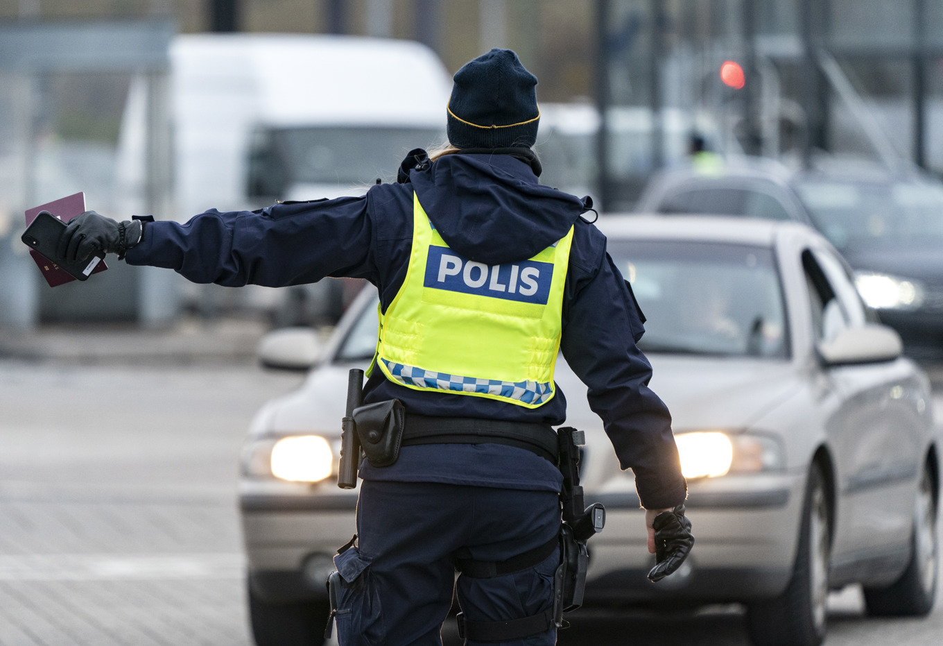 Två poliser har skadats i samband med en trafikkontroll i Linköping. Arkivbild. Foto: Johan Nilsson/TT
